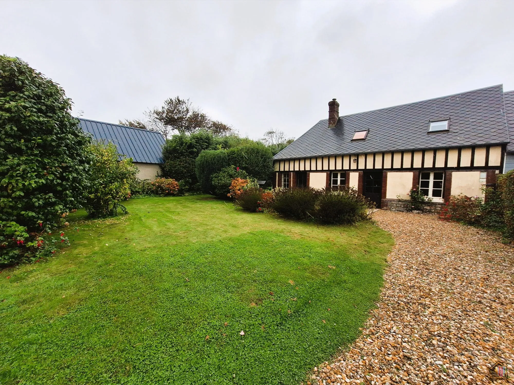 Longère normande à vendre à proximité de la plage des Petites Dalles