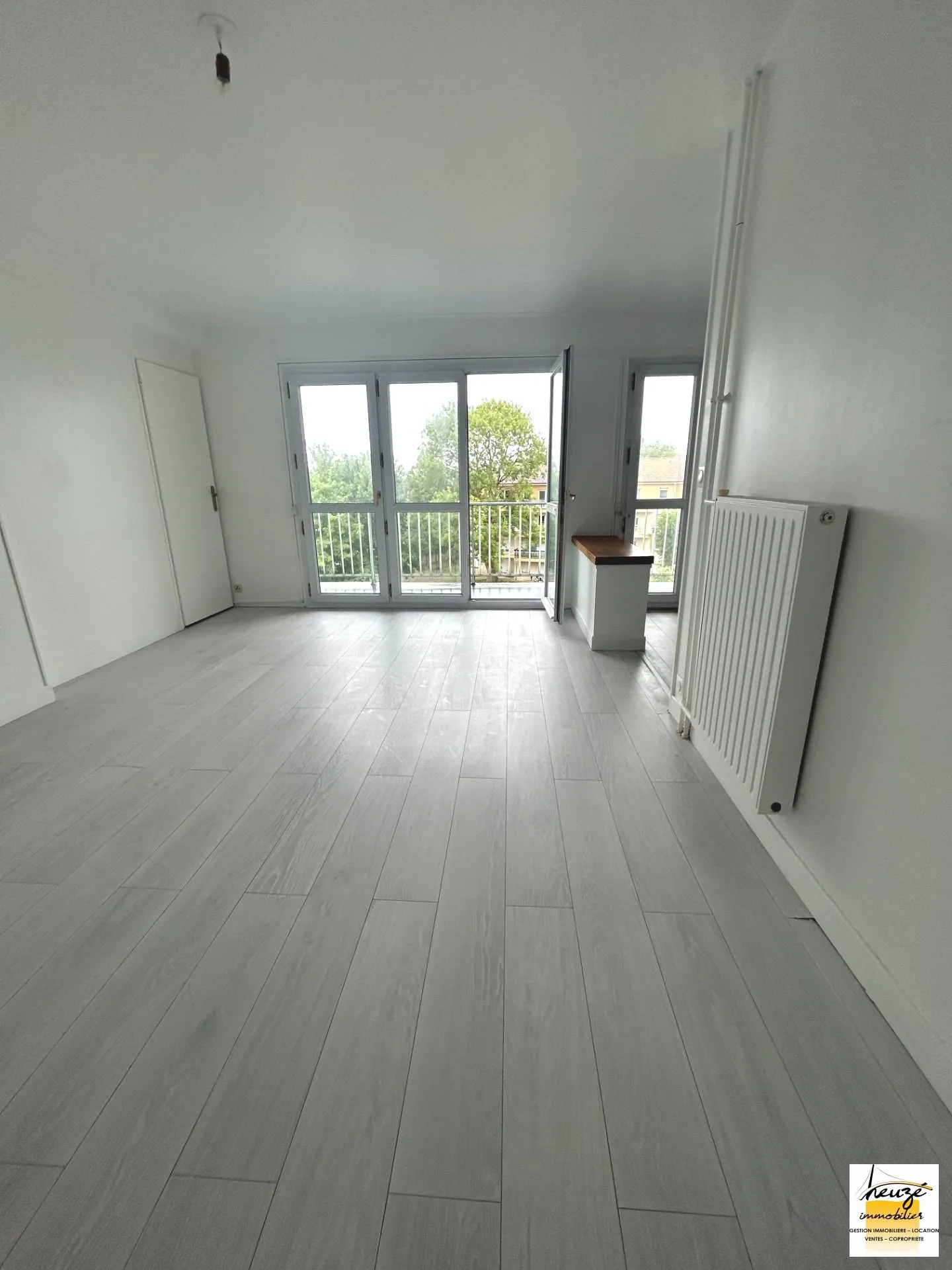Appartement rénové avec 3 chambres, balcon et parking à Le Havre, secteur Croix-Blanche 