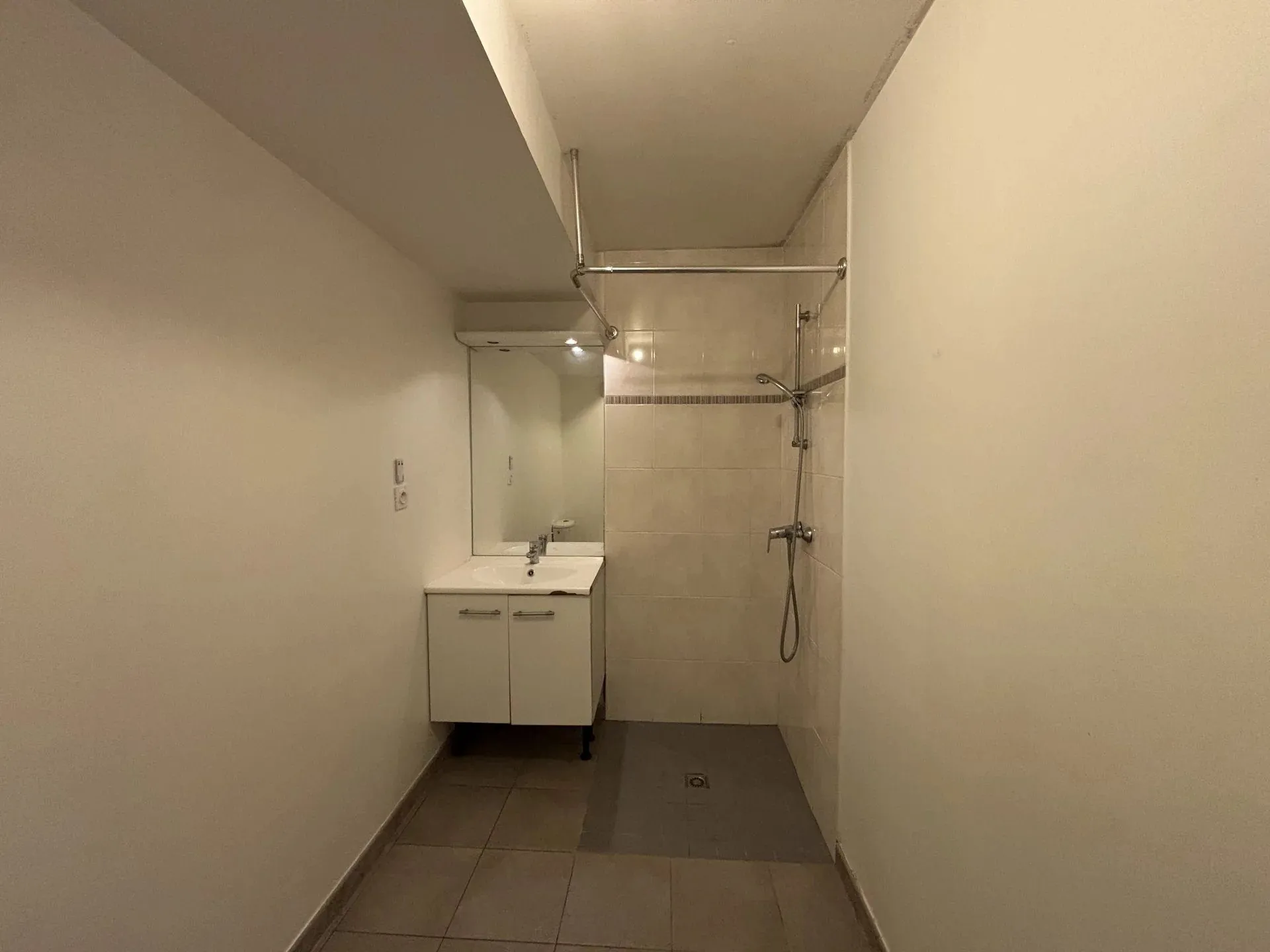 Appartement T2 lumineux avec balcon au cœur de Saint-Avé 