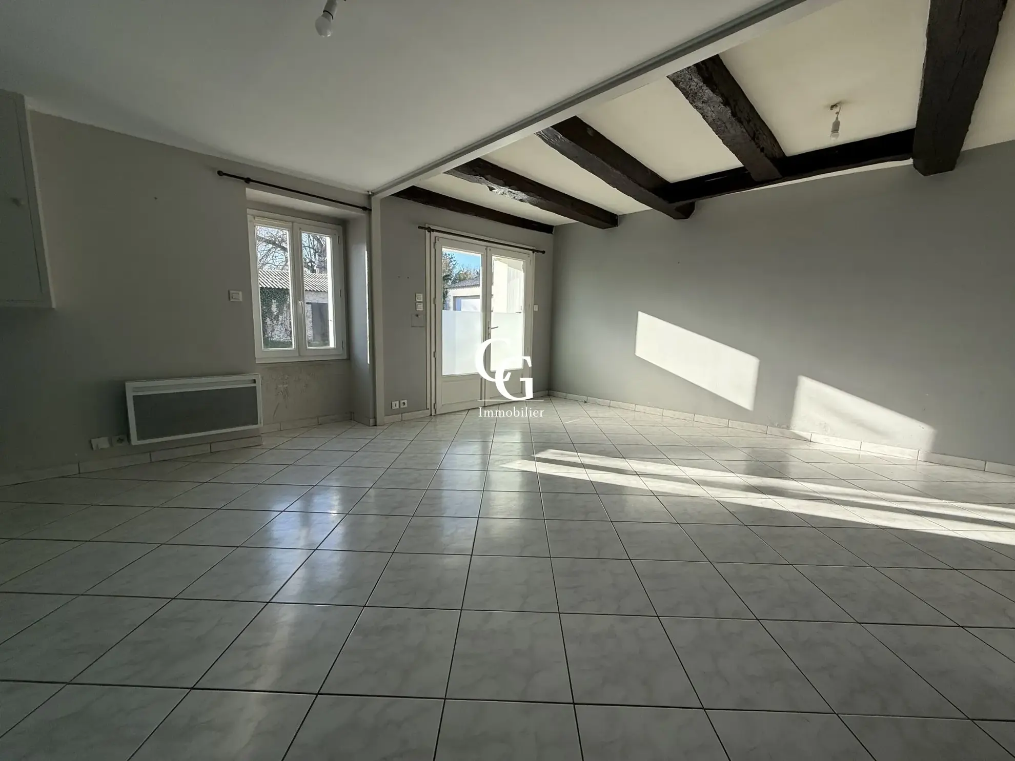 Belle maison de village avec dépendances et jardin à La Planche 