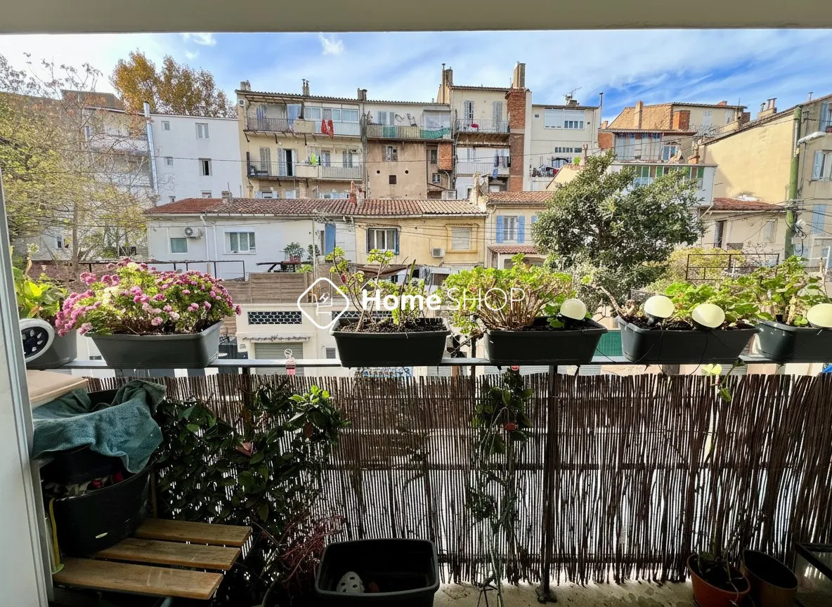 Appartement T4/5 de 81 m² avec balcon et garage à Marseille 