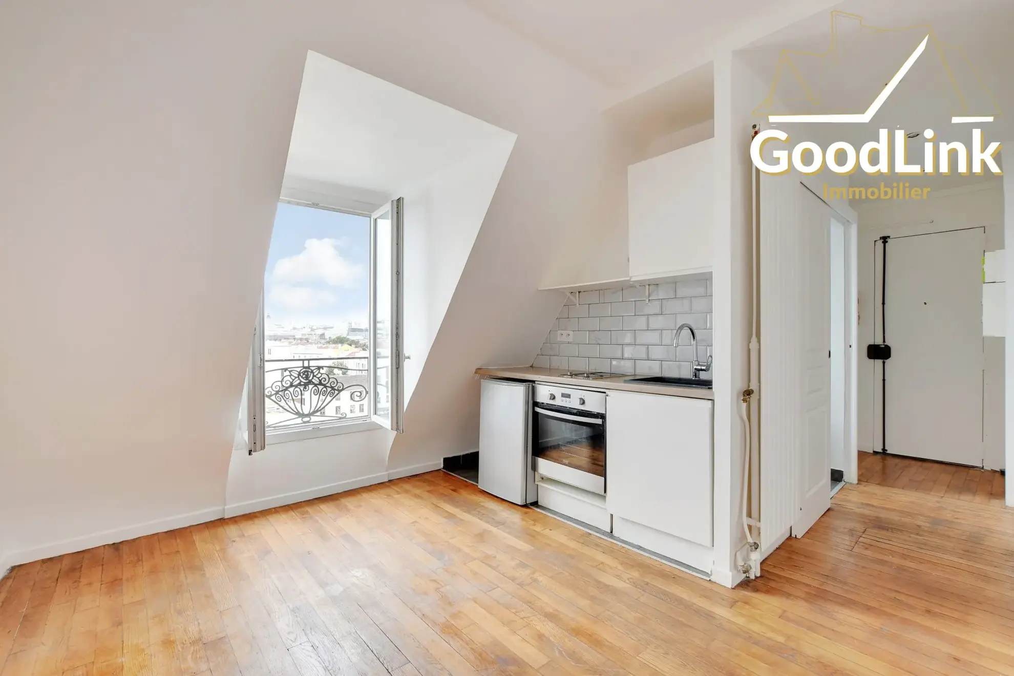 Studio lumineux avec vue dégagée à Pantin idéal pour investissement ou residence 