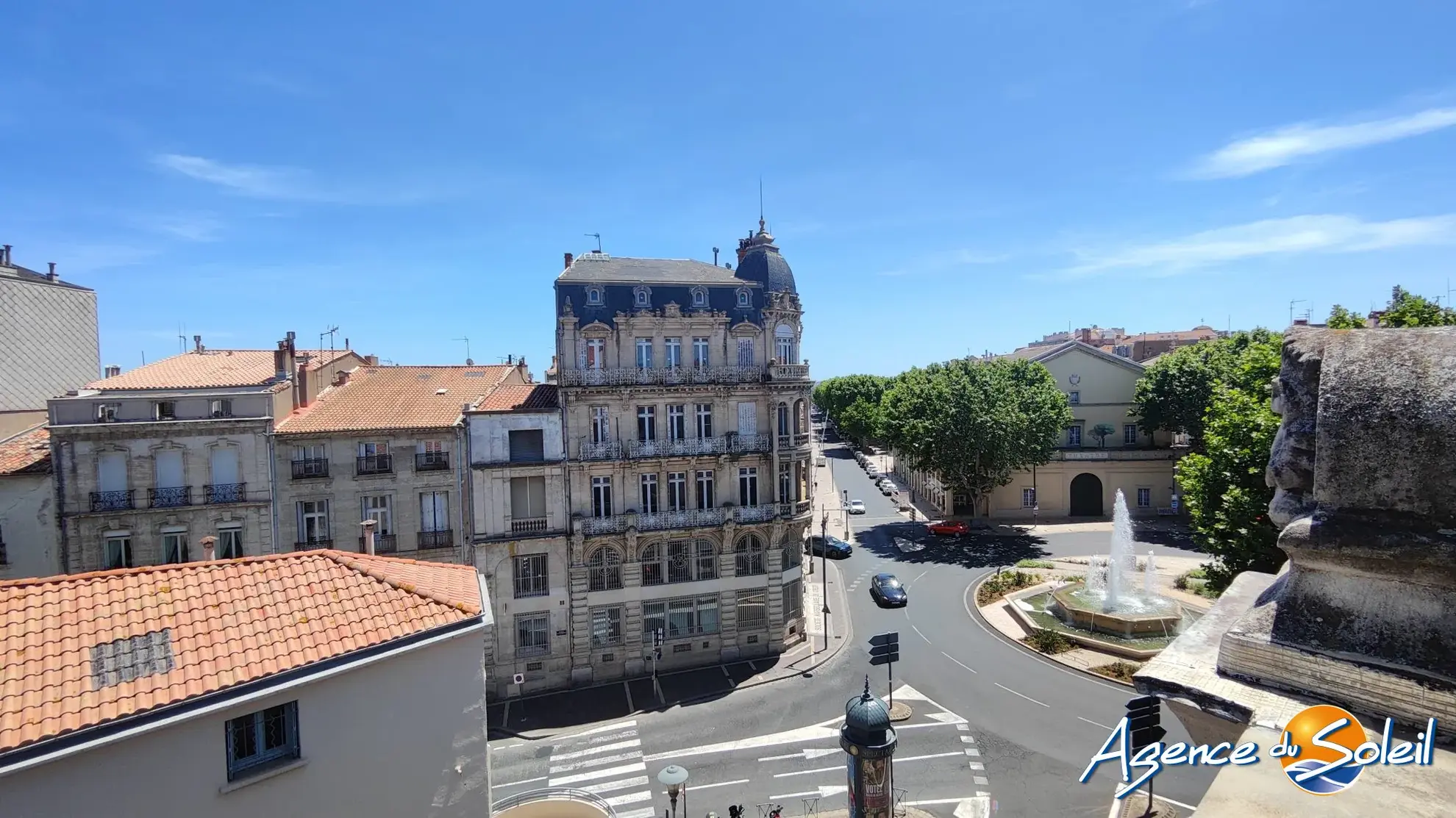 Bel appartement T3 à Béziers avec vue sur la place de la Victoire
