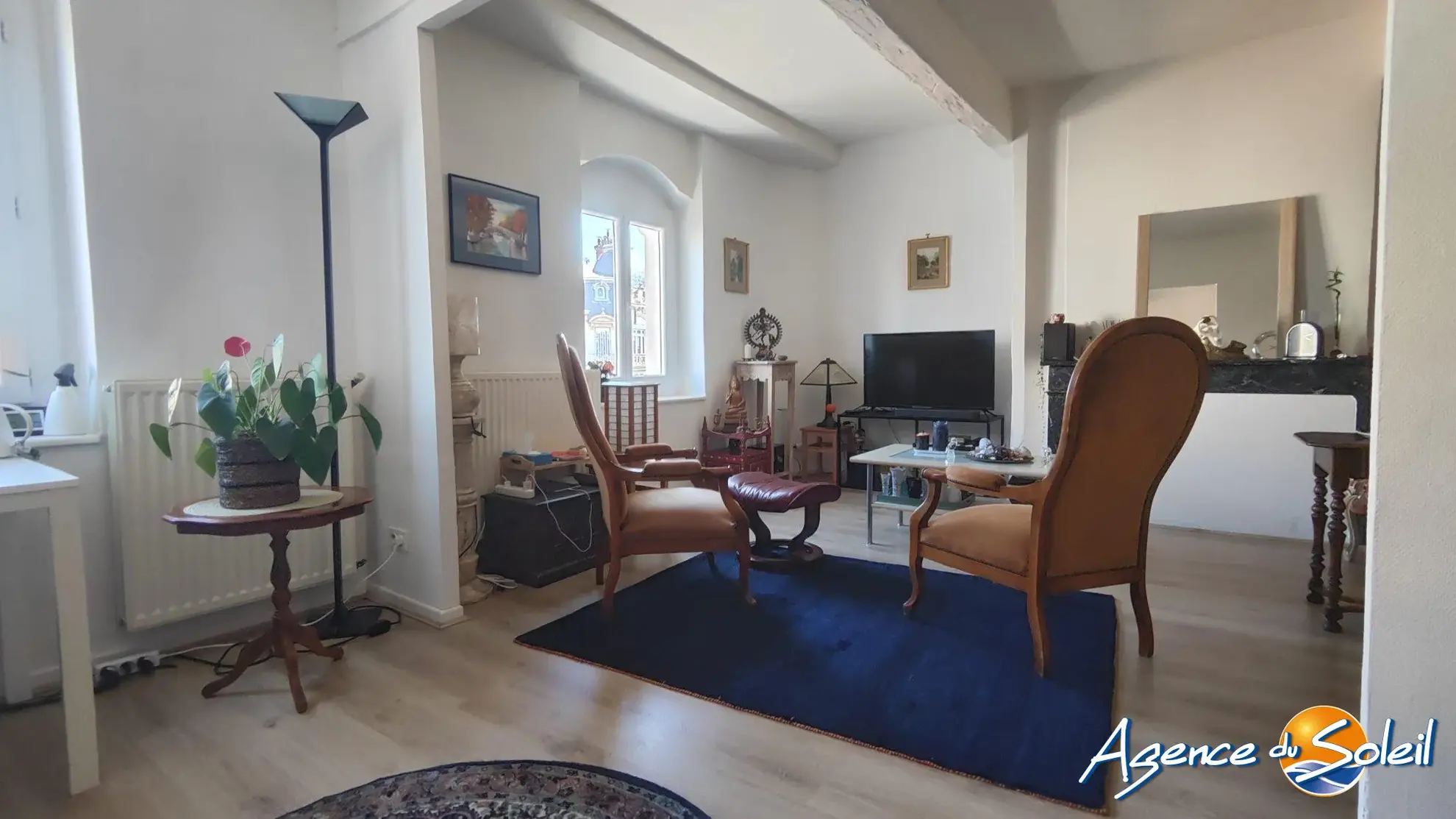 Bel appartement T3 à Béziers avec vue sur la place de la Victoire 