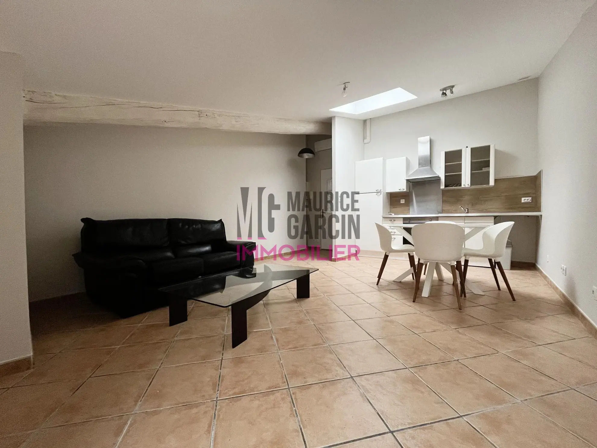 Appartement T2 à vendre en centre-ville de L'Isle-sur-la-Sorgue - 44 m²