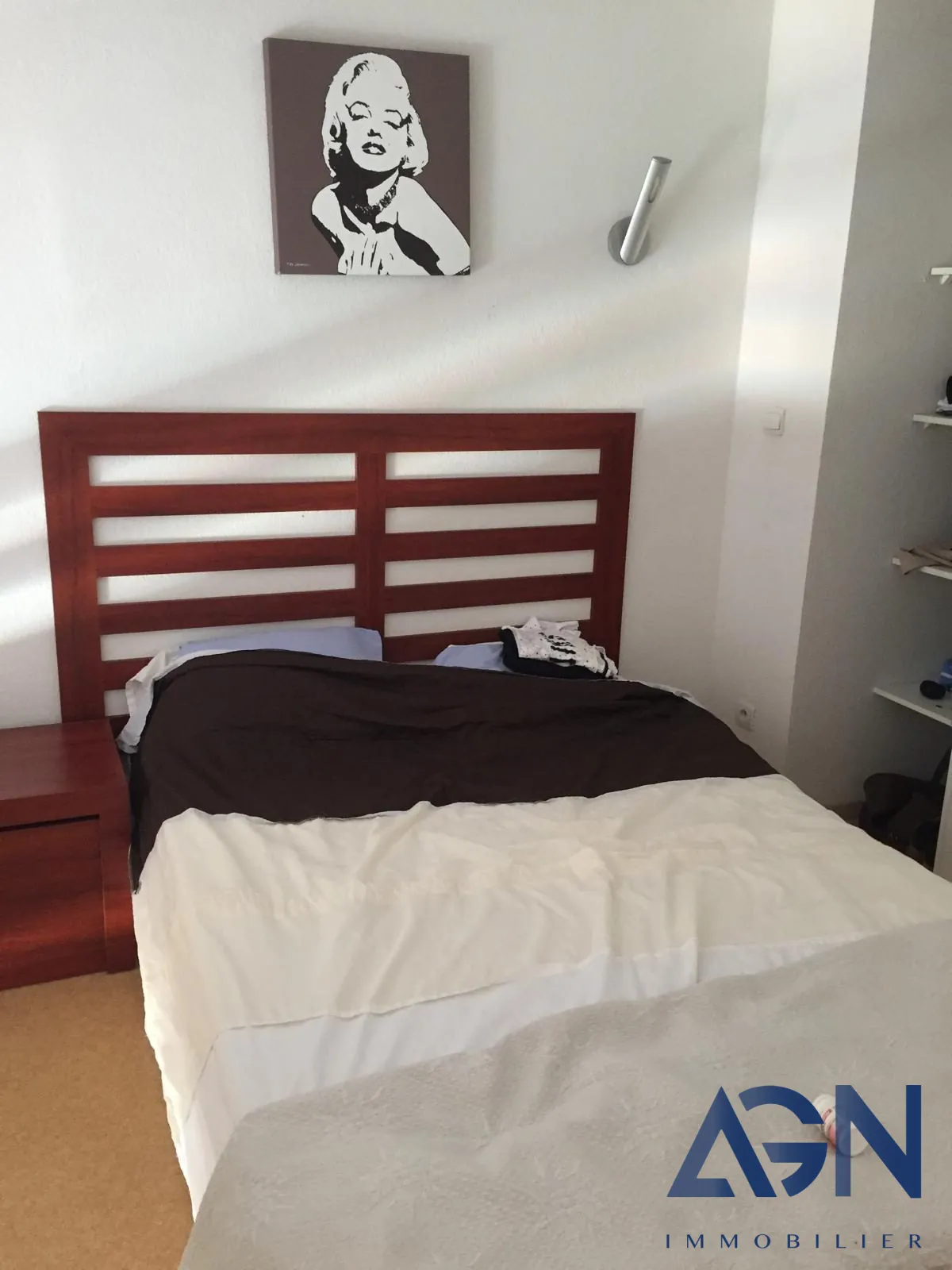 A vendre studio avec mezzanine, balcon et parking au centre-port du Cap d'Agde 