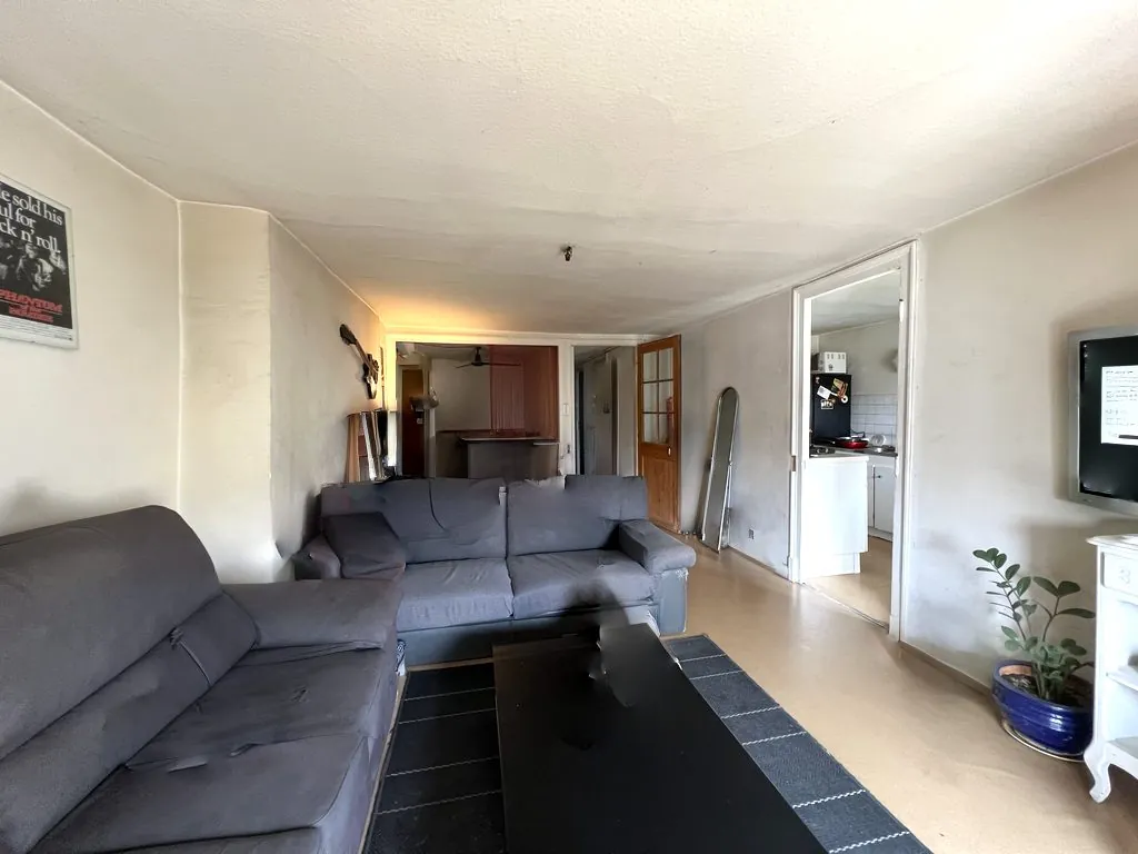 Appartement 2 pièces à vendre à Grenoble Quai Perrière avec vue sur Bastille