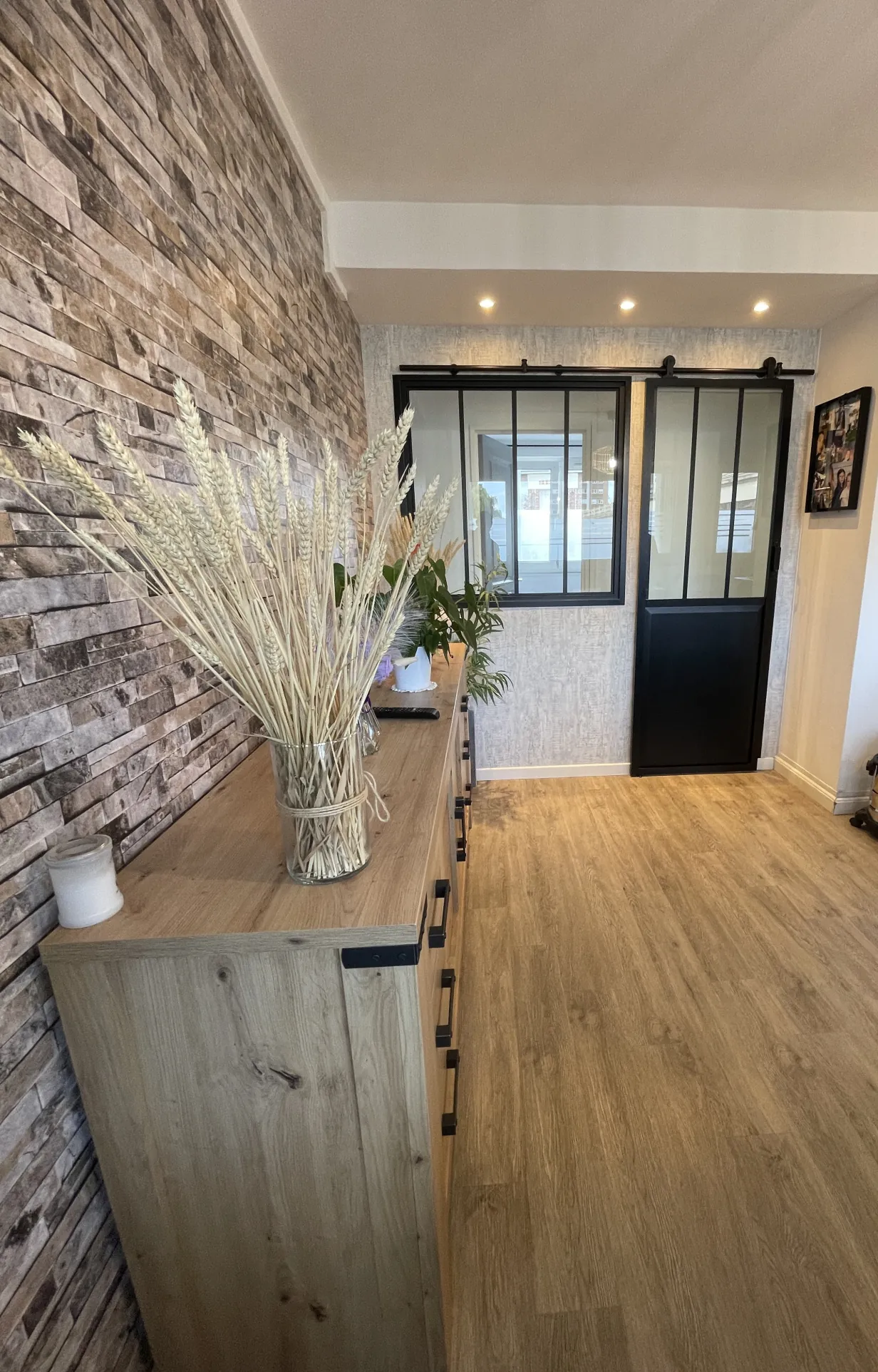 Appartement T5 lumineux à Amiens proche Hôpital Sud avec stationnement privé