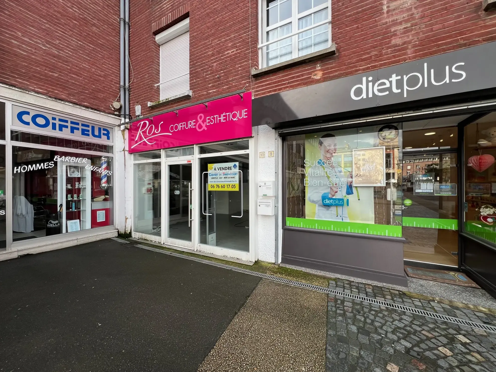 Local commercial idéal en centre-ville d'Abbeville avec cave et parking