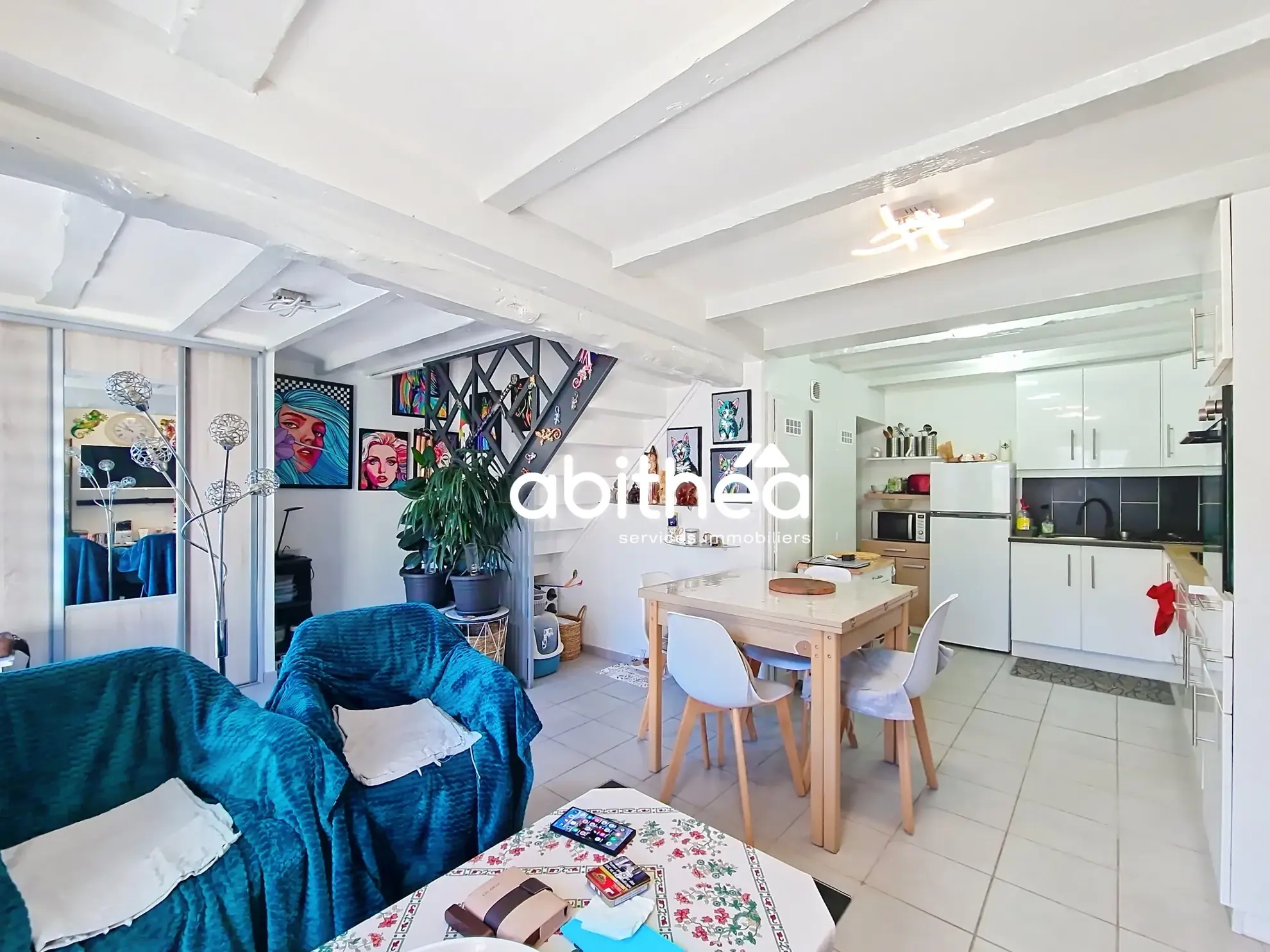 Belle maison de village rénovée de 54m² avec cour à Chenac-Saint-Seurin-d'Uzet