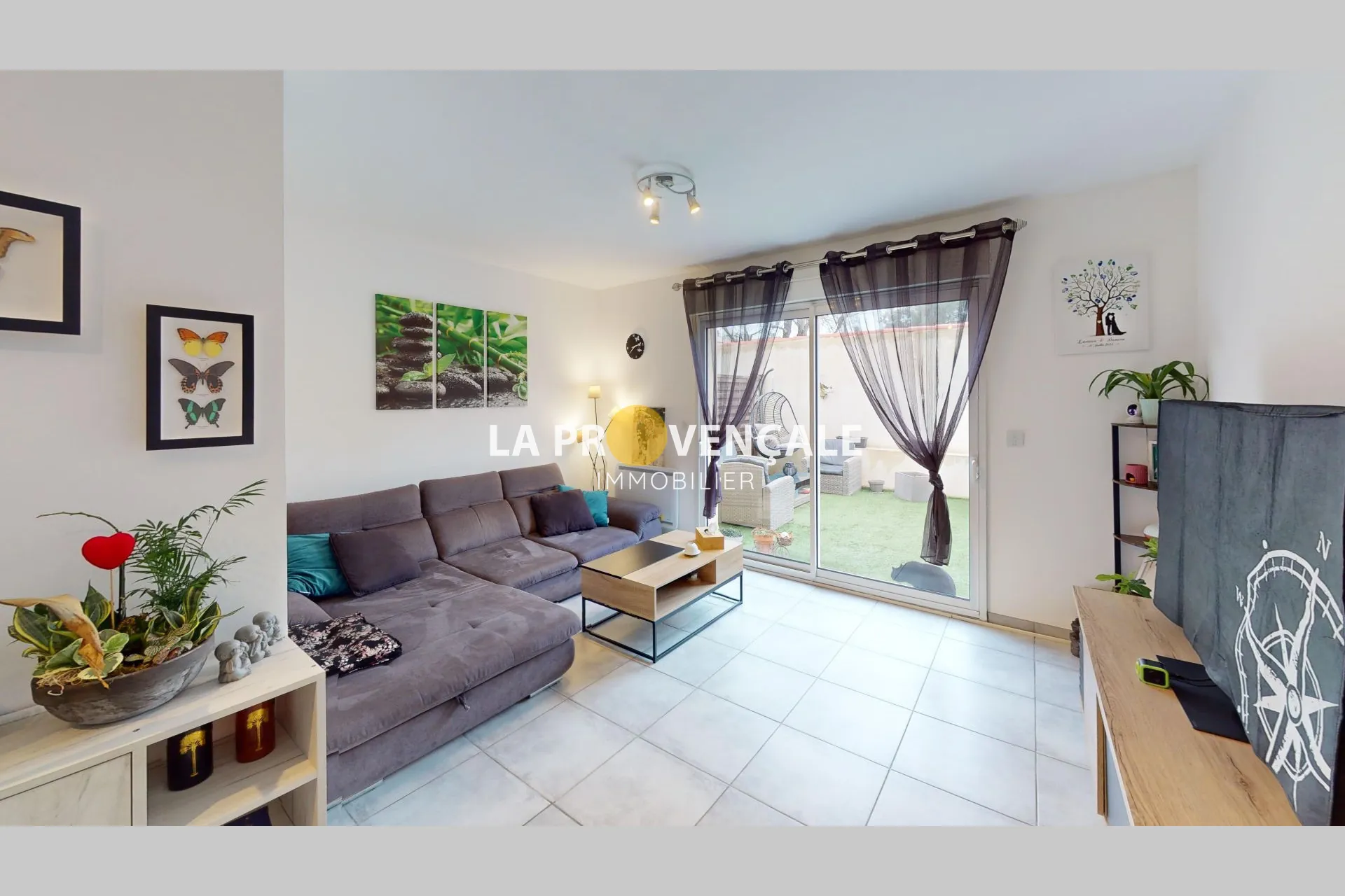 Maison individuelle à vendre à Trets avec 2 chambres, jardin et stationnement 