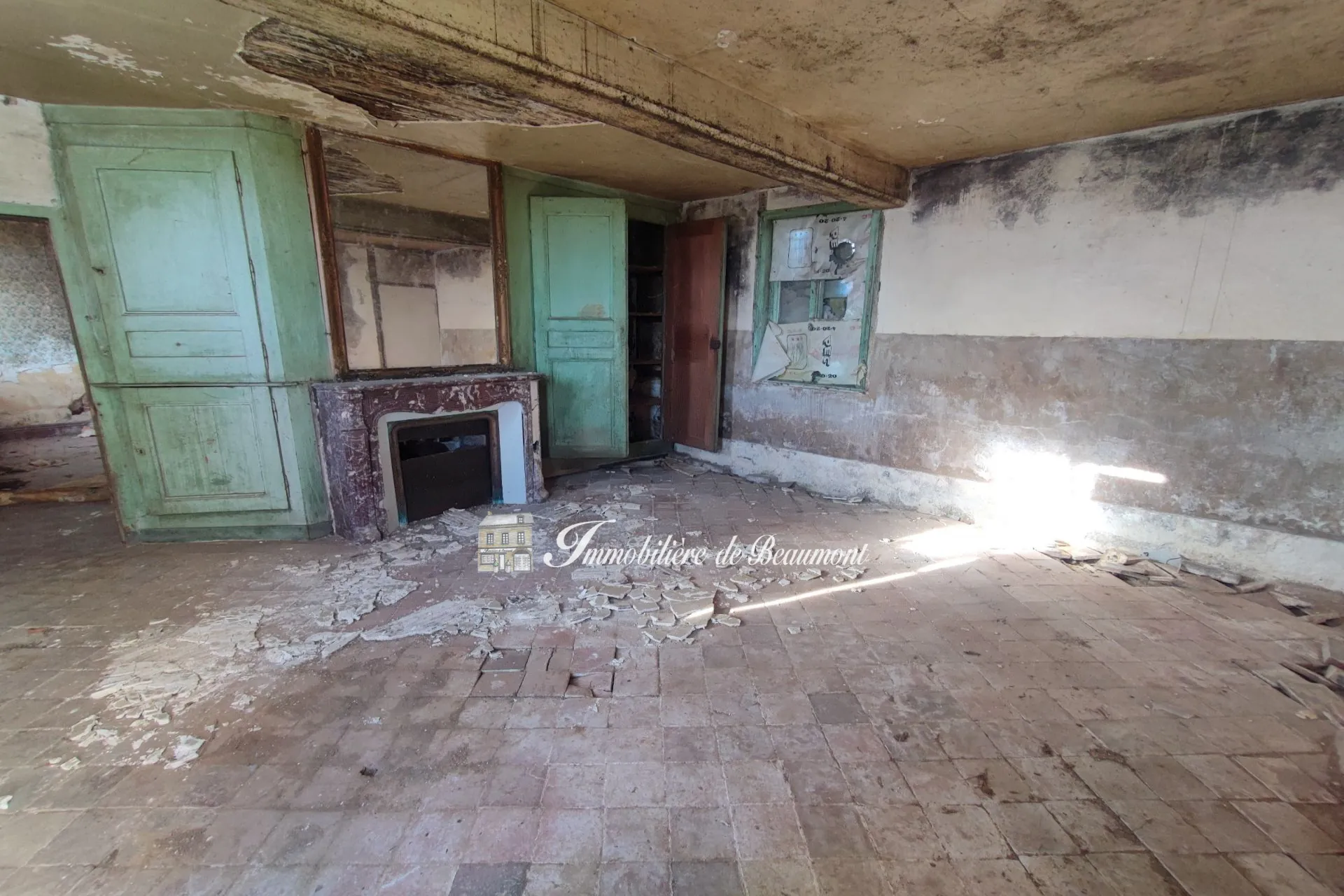 Maison à rénover en campagne près de Beaumont le Roger - 2147 m² de terrain 