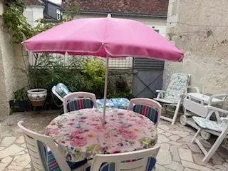 Magnifique maison en pierre avec jardin à Loches - Charme et potentiel