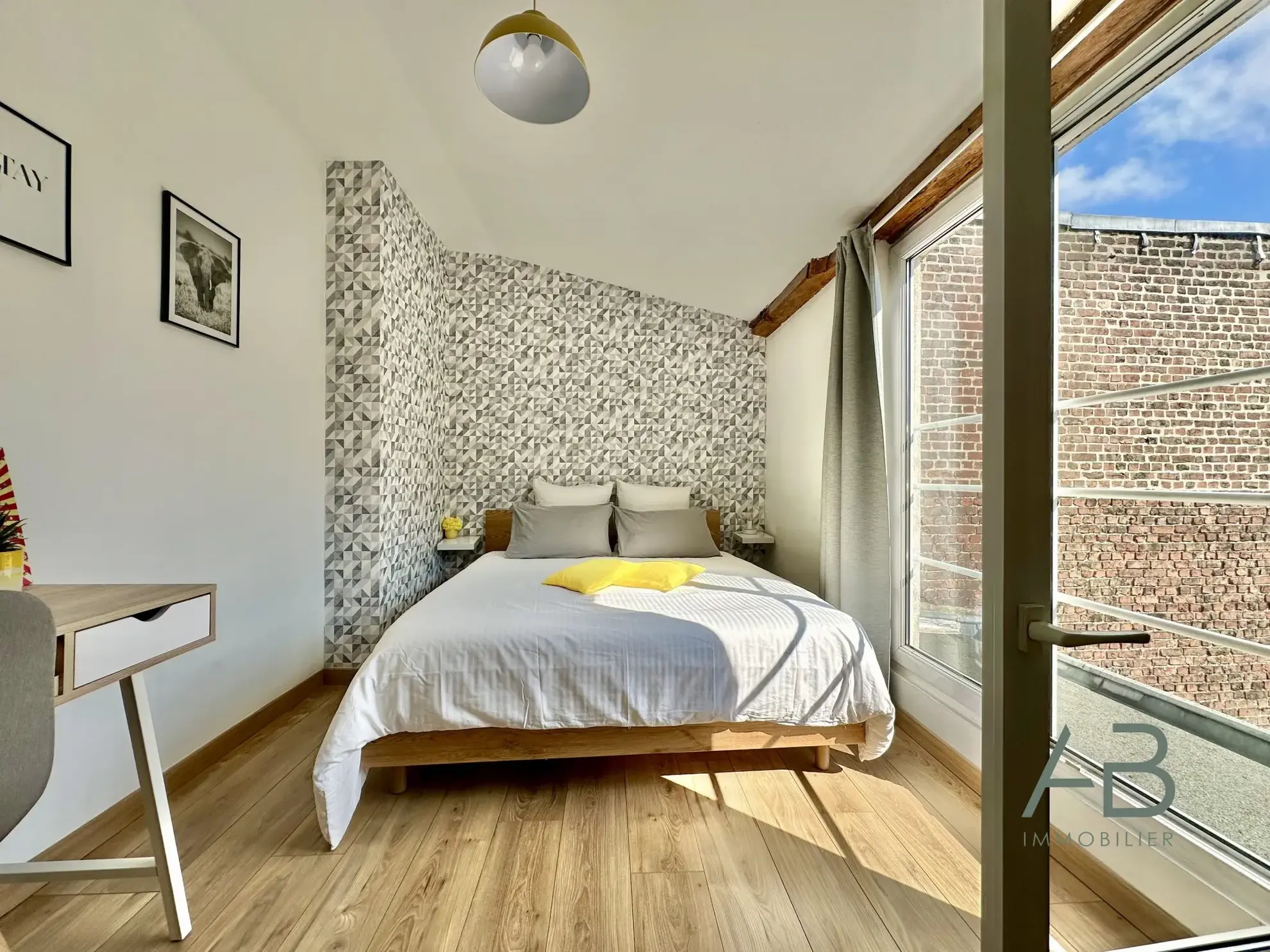 Appartement T2 rénové en hyper-centre de Lille avec balcon et emplacement privilégié 