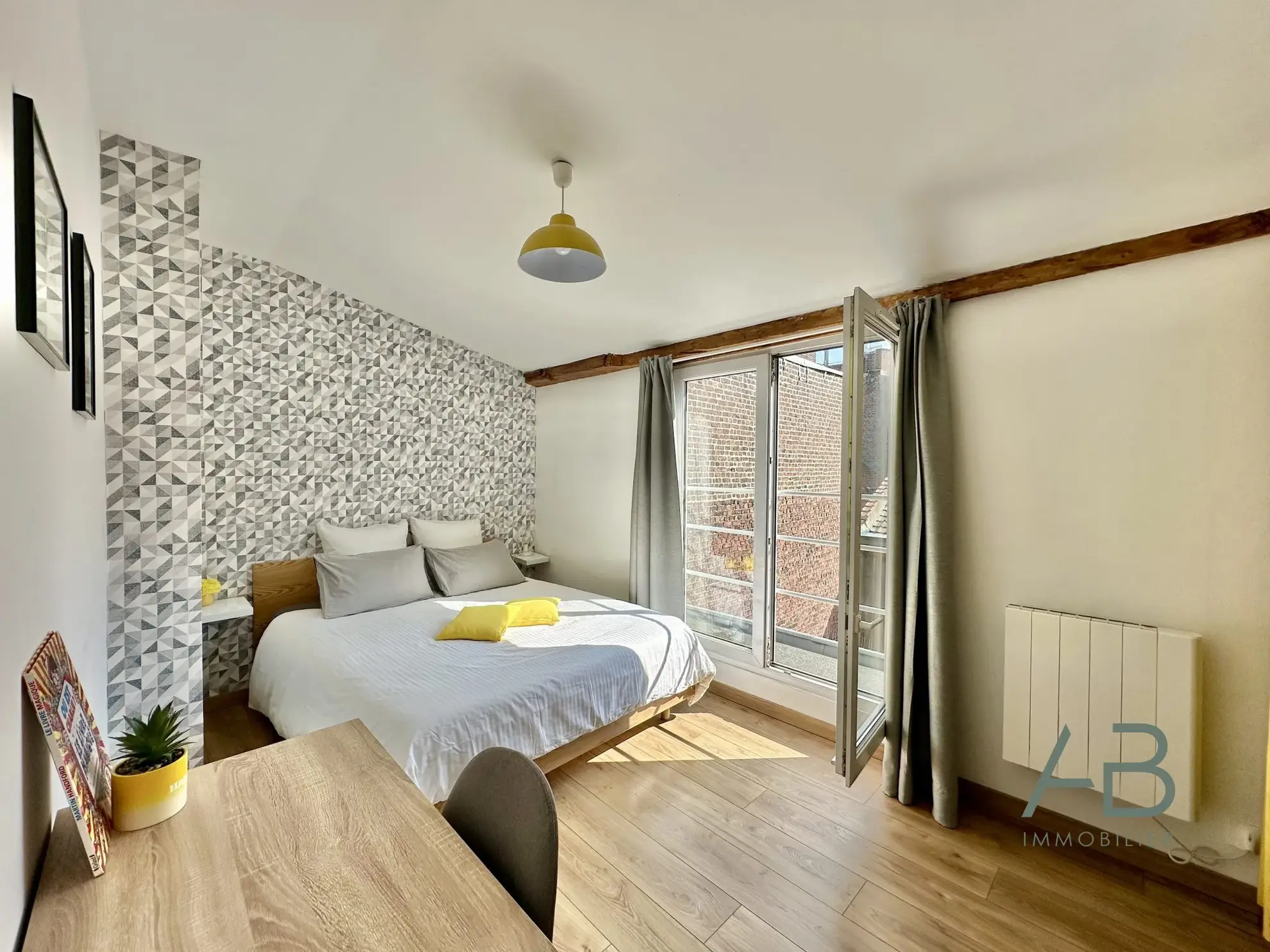 Appartement T2 rénové en hyper-centre de Lille avec balcon et emplacement privilégié