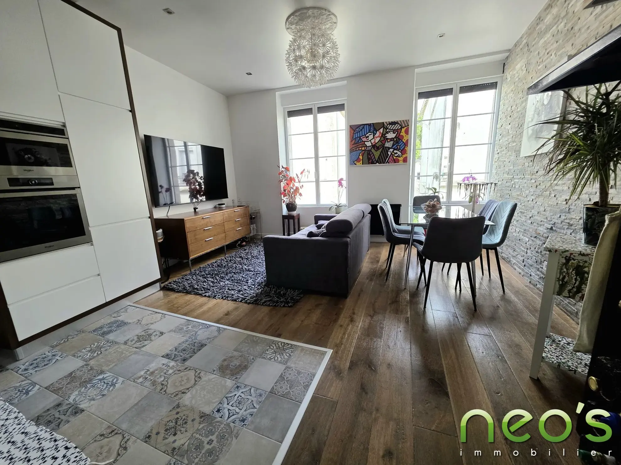 Appartement rénové avec terrasse au centre-ville de Cholet - 74m² 