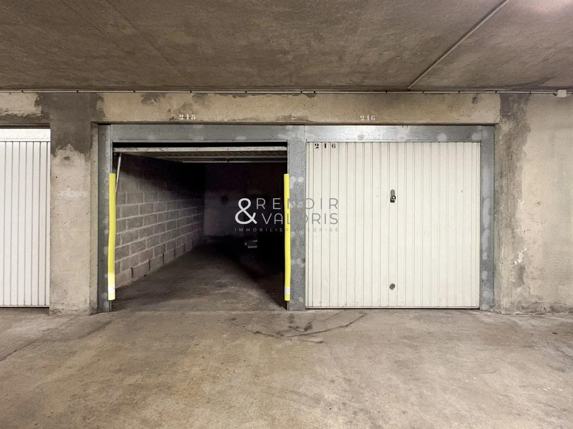 Grand garage fermé en souterrain à Vandoeuvre-lès-Nancy - Idéal résident et investisseur 