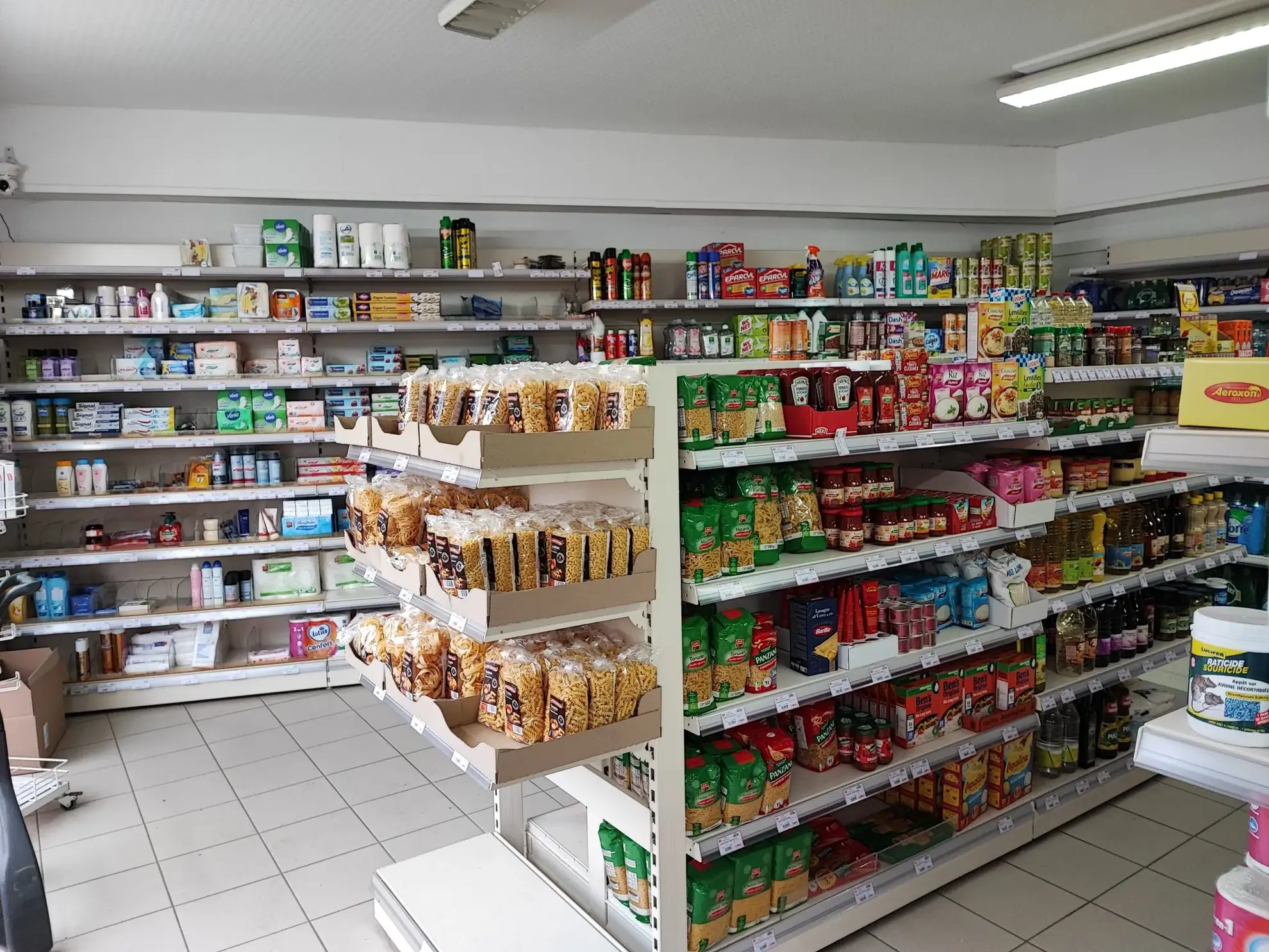 Superette à vendre à Fougères - Opportunité de développement commerciale 