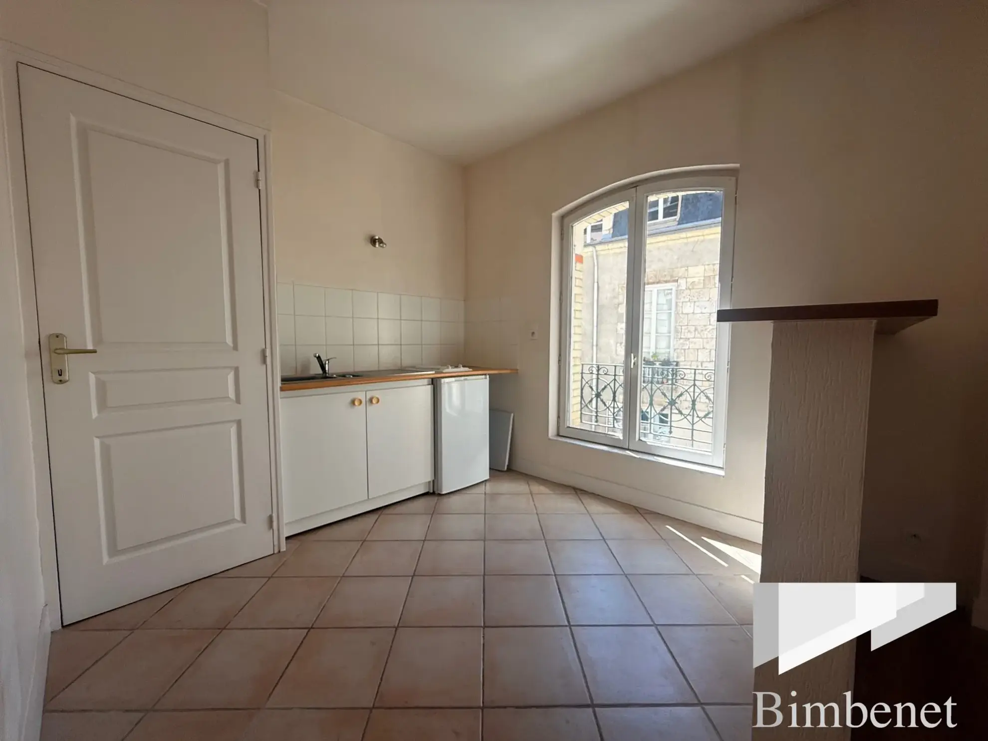 Appartement T2 lumineux de 44,78 m² à Orléans avec vue dégagée et confort moderne 