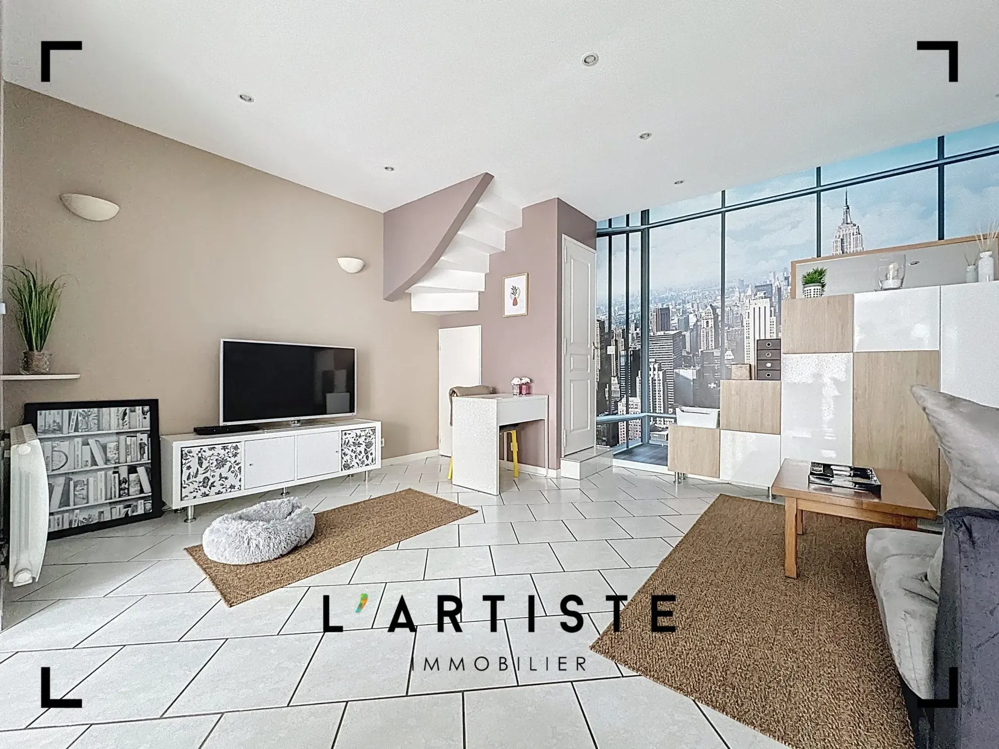 Maison à vendre à ROUEN (76100) avec 2 chambres, terrasse et garage fermé 