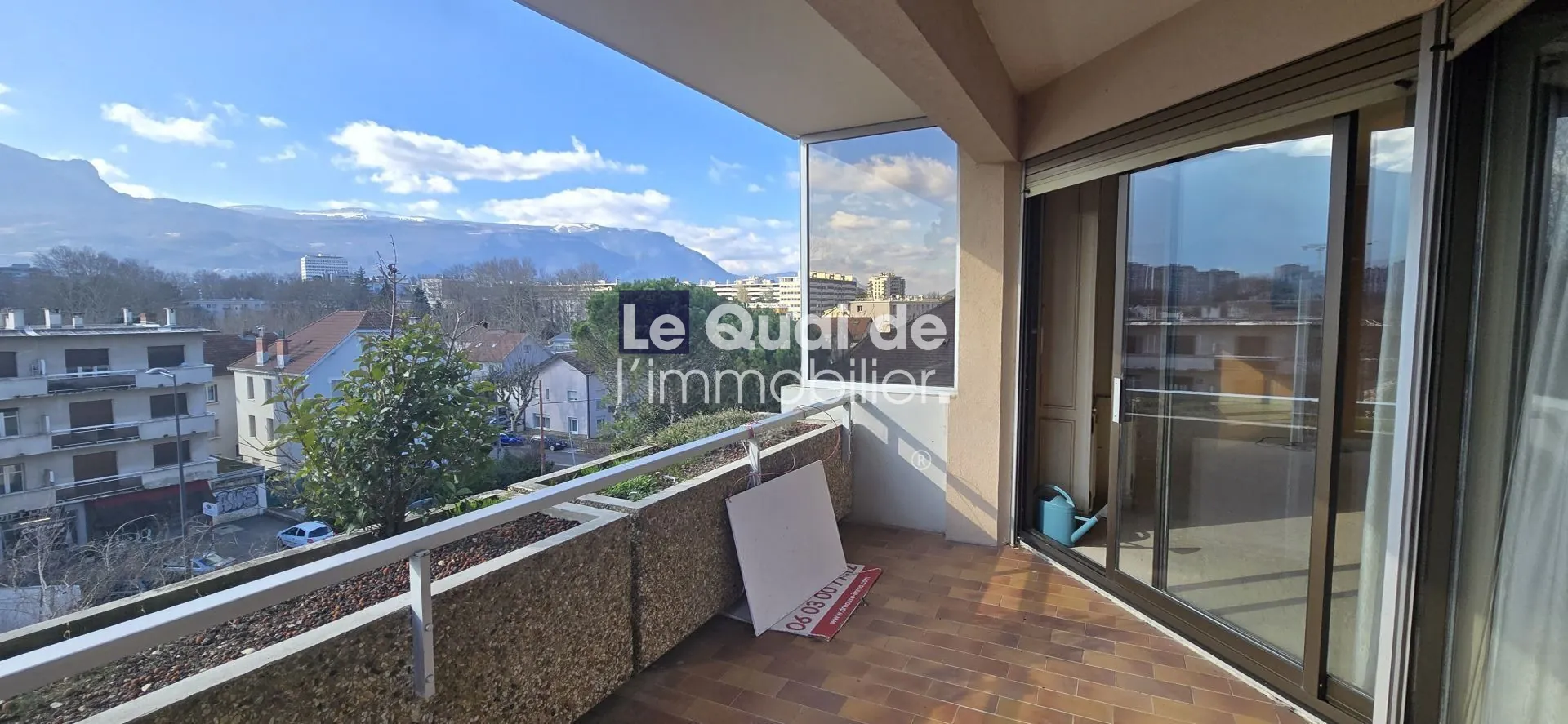 Appartement T4 de 102 m² à vendre à Grenoble-Eybens, vue montagne