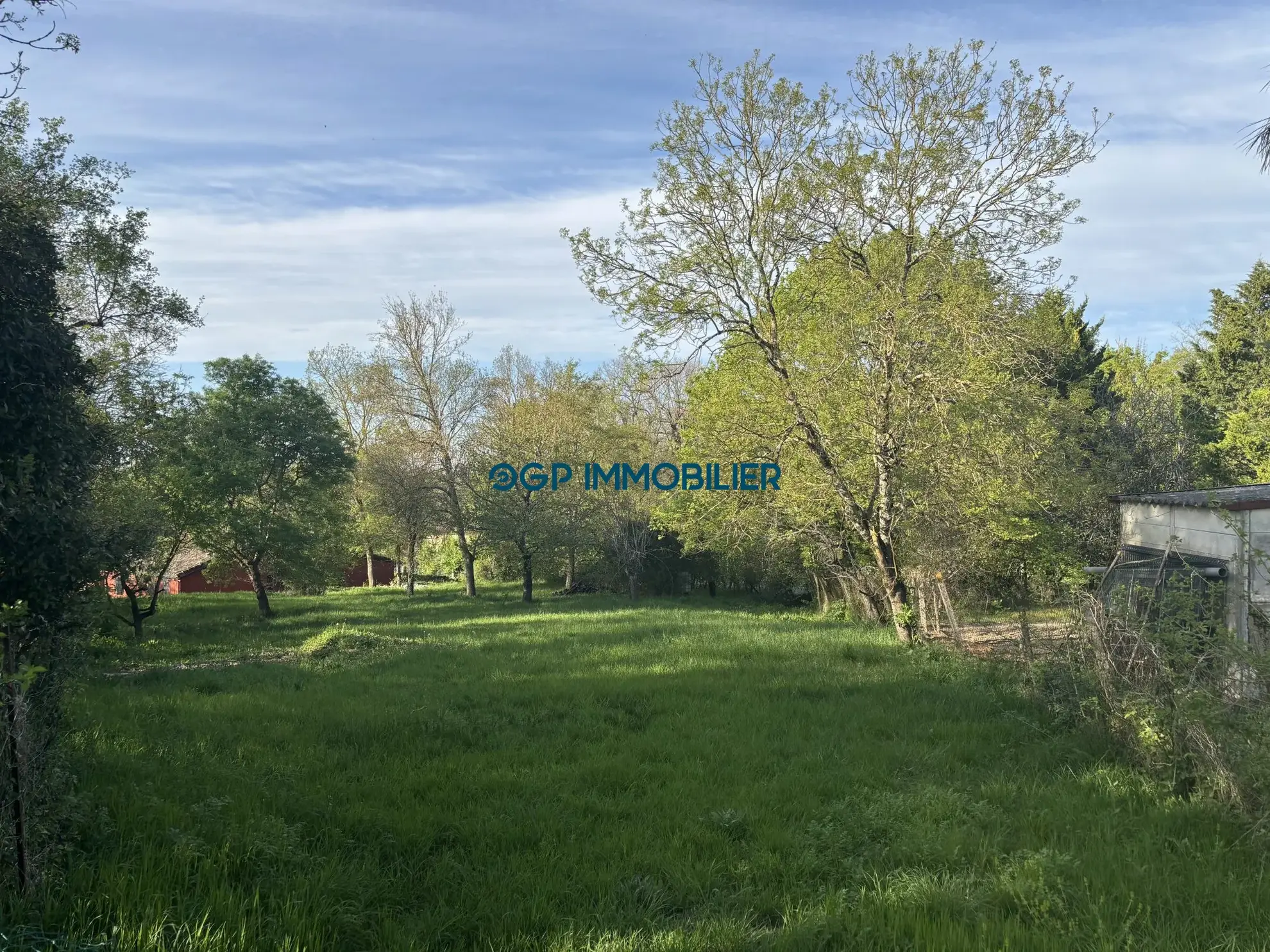 Terrain de 1680 m² à Monbrun, proche L'Isle-Jourdain - Opportunité à saisir