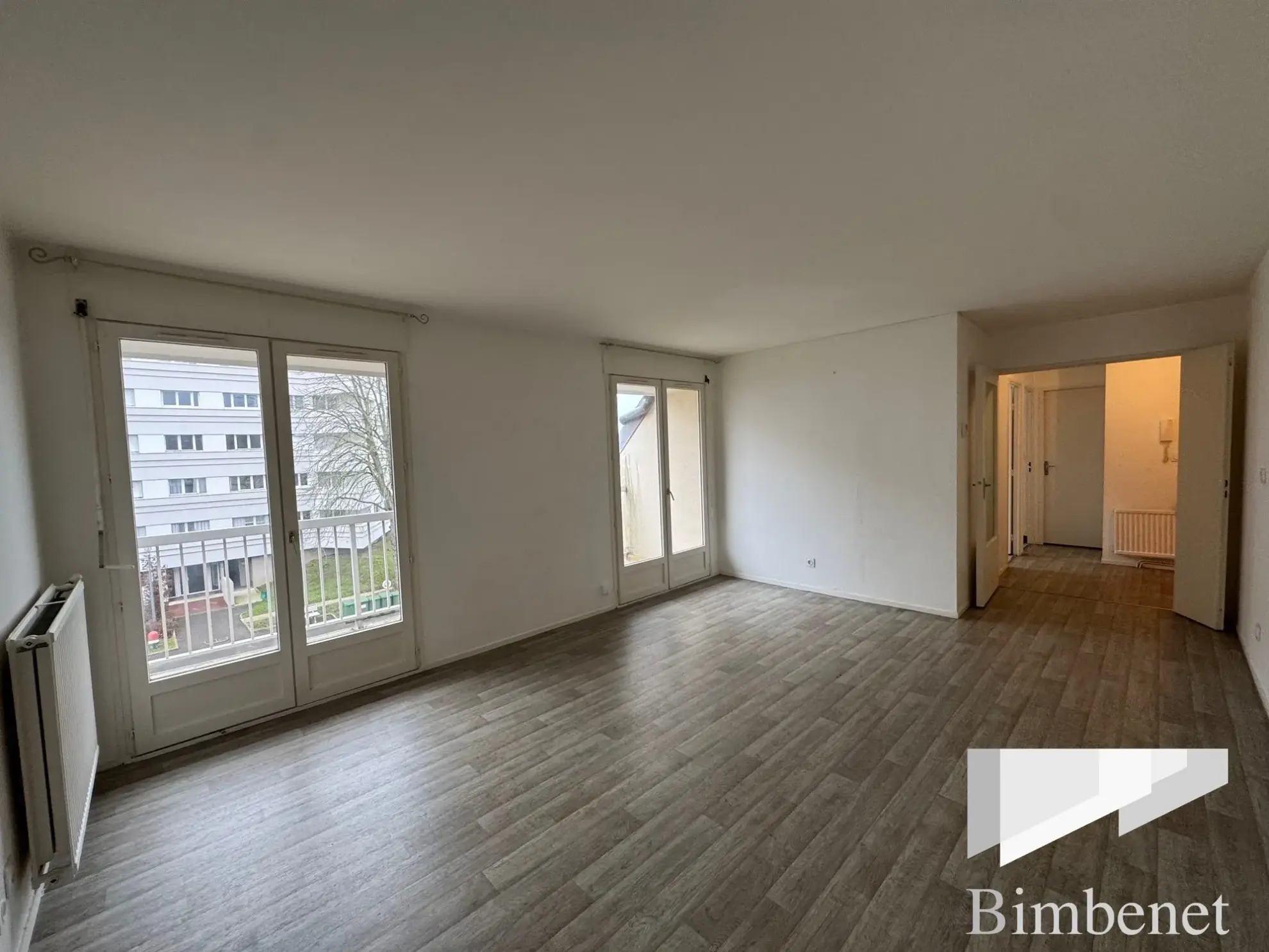 Cave à vendre dans le bâtiment C à Olivet, 60 lots, stockage sécurisé 