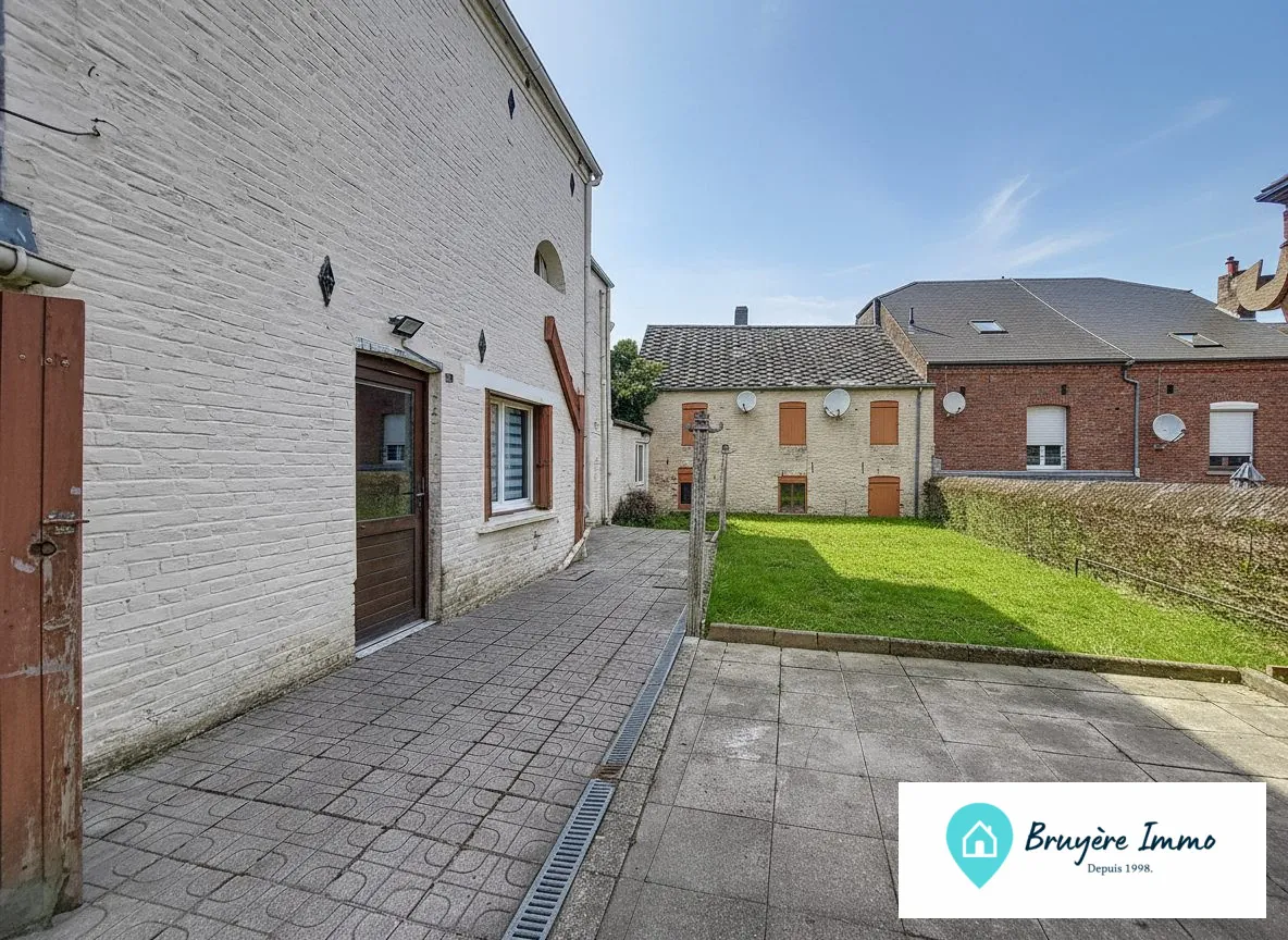 Maison rénovée de 105 m² à Trélon, idéale investissement 