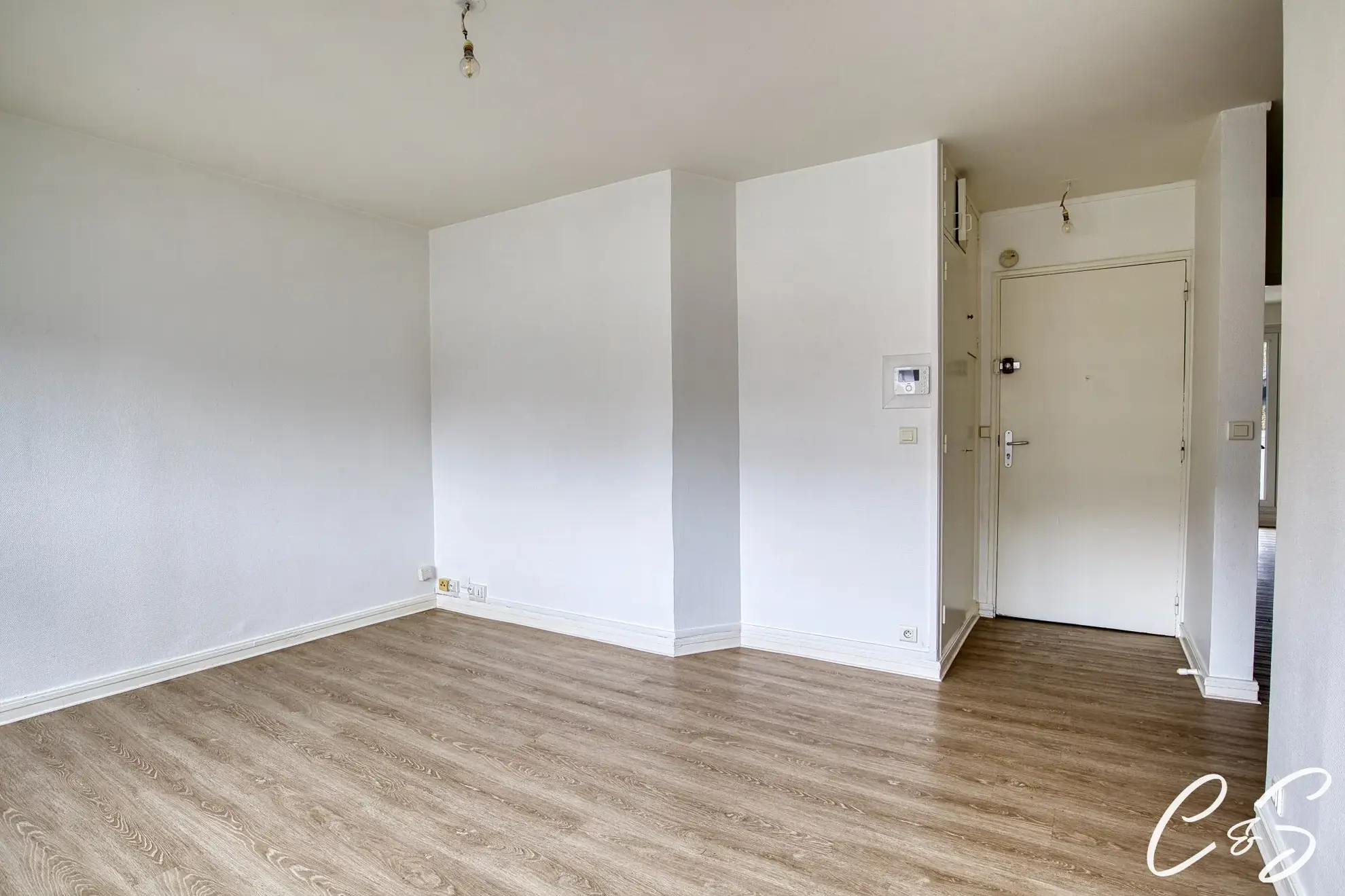 Appartement T2 lumineux à Quimper avec stationnement et proximité centre-ville 