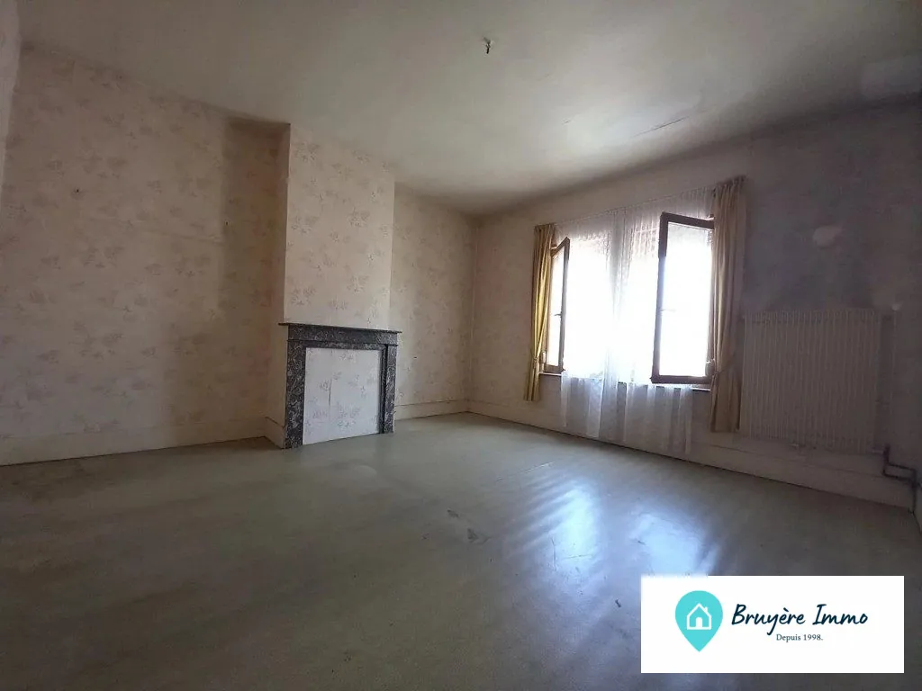 Maison à rénover à Glageon - Potentiel et cachet, proche commerces et écoles 