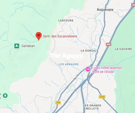 Terrain agricole en vente au pied du Garlaban à Roquevaire, idéal pour chasseurs 