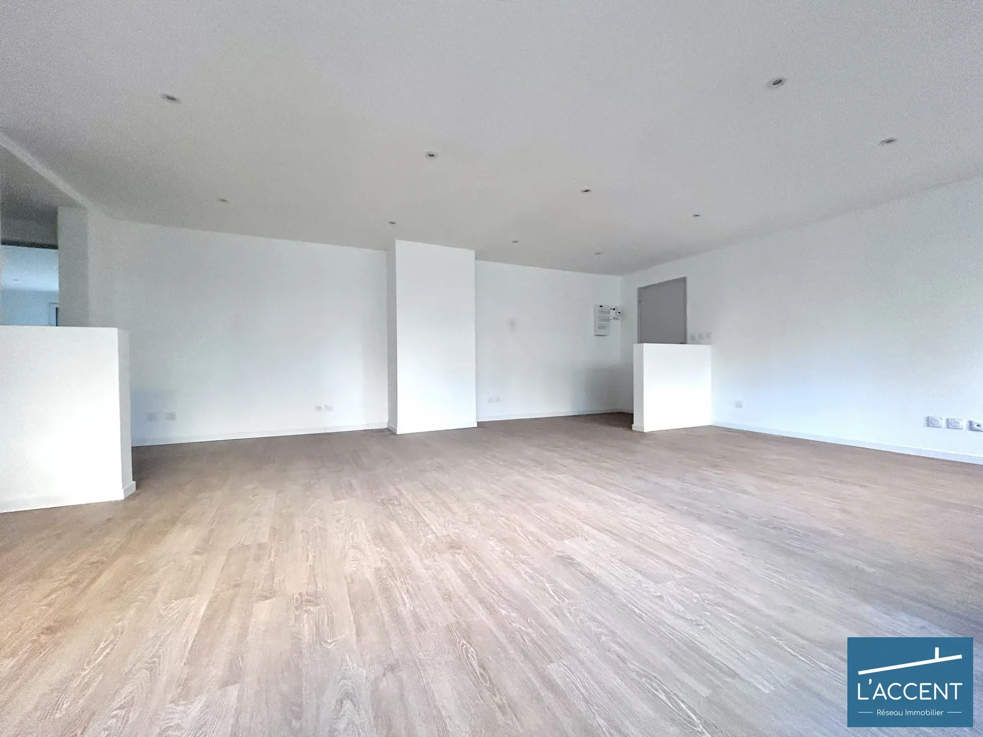 Appartement T3 entièrement rénové à Nemès, lumineux et moderne, excellent pour un premier achat 