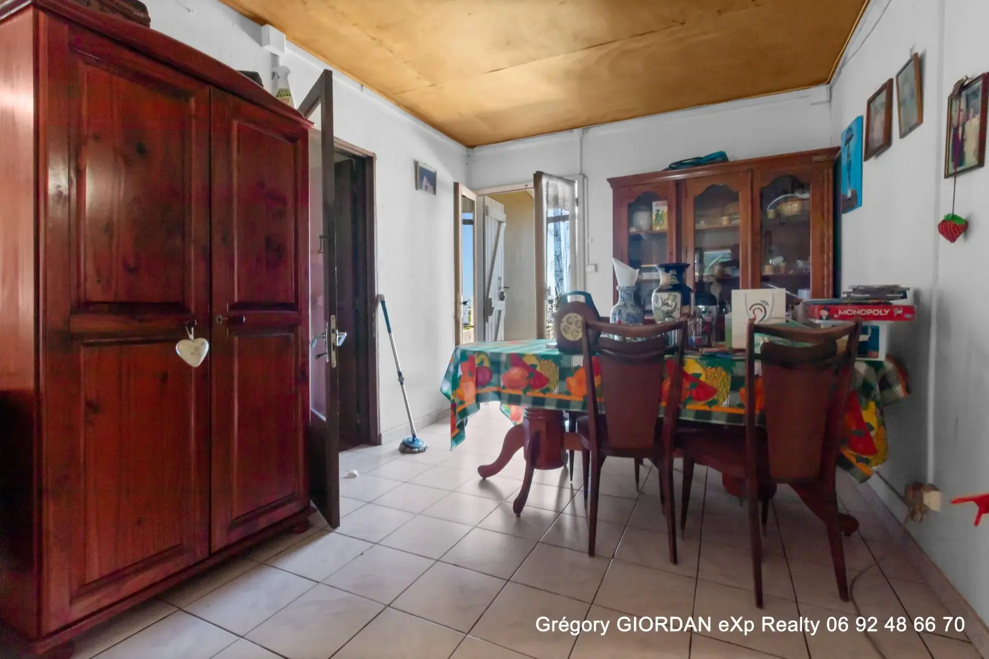 Maison à vendre à Saint-Pierre Réunion – 92 m², 220 m² de terrain, à rénover 