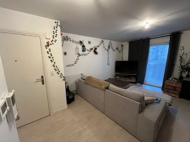 Appartement T2 avec balcon et parking sécurisé à Brest, idéal investissement locatif 