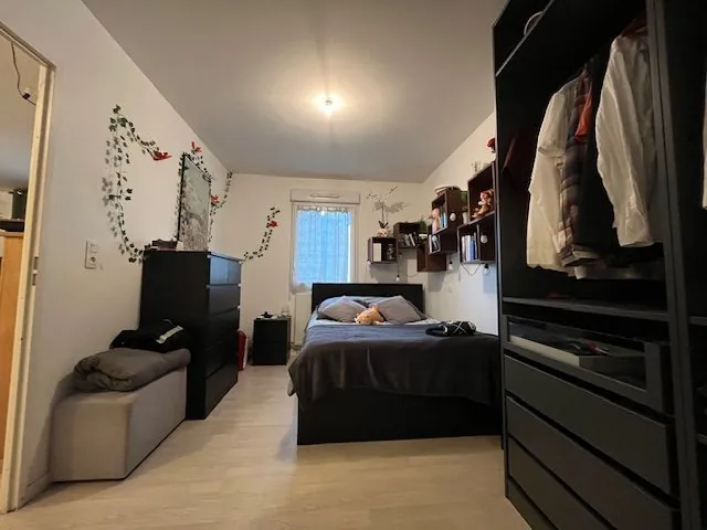 Appartement T2 avec balcon et parking sécurisé à Brest, idéal investissement locatif 