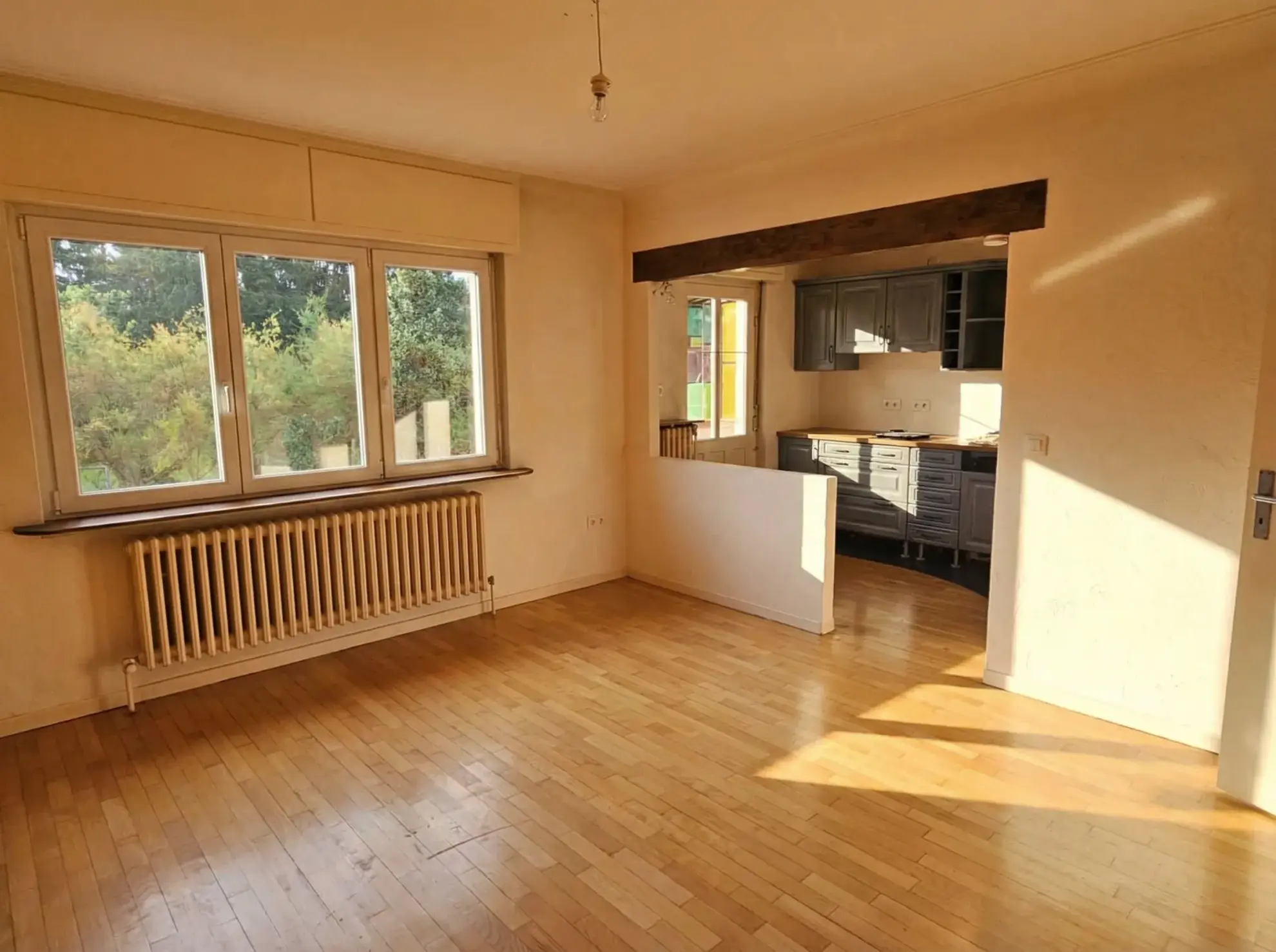 Maison spacieuse à Grosbliederstroff proche frontière, 4 chambres et jardin clos 