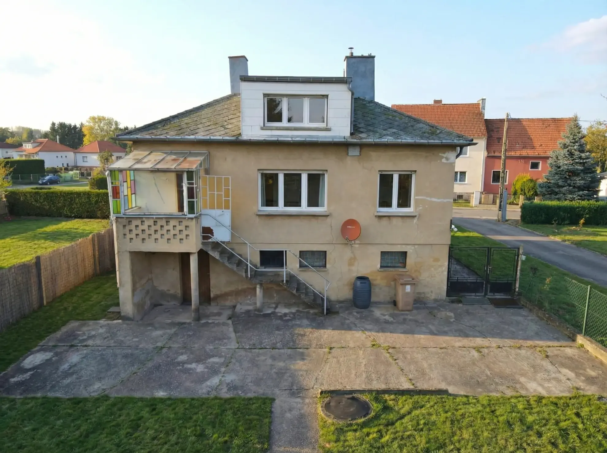 Maison spacieuse à Grosbliederstroff proche frontière, 4 chambres et jardin clos