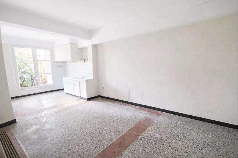Appartement ancien avec jardin à Montpellier centre – 74m² 
