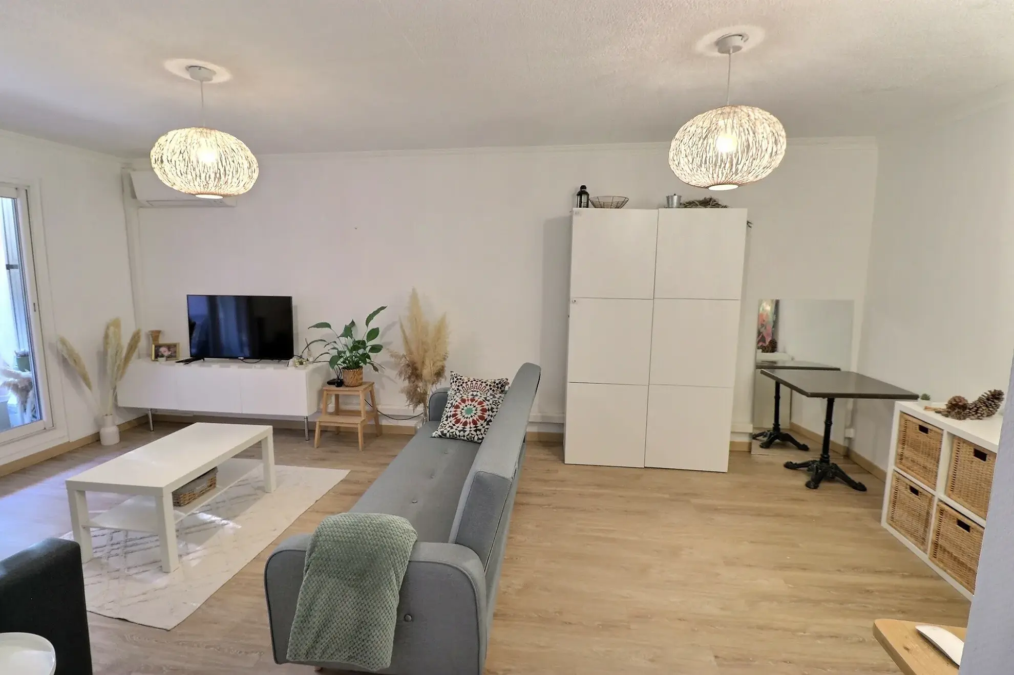 Appartement T3 rénové avec balcon et parking à Lattes Maurin 