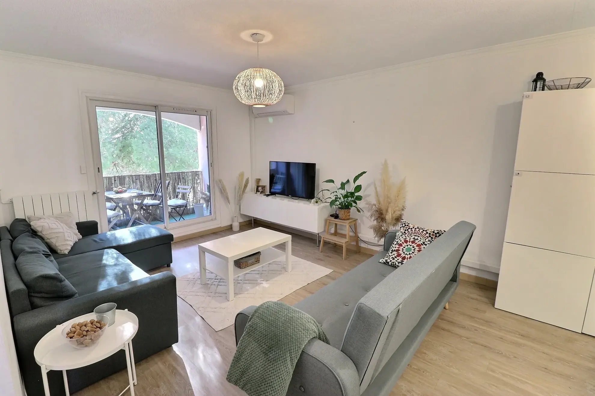 Appartement T3 rénové avec balcon et parking à Lattes Maurin 