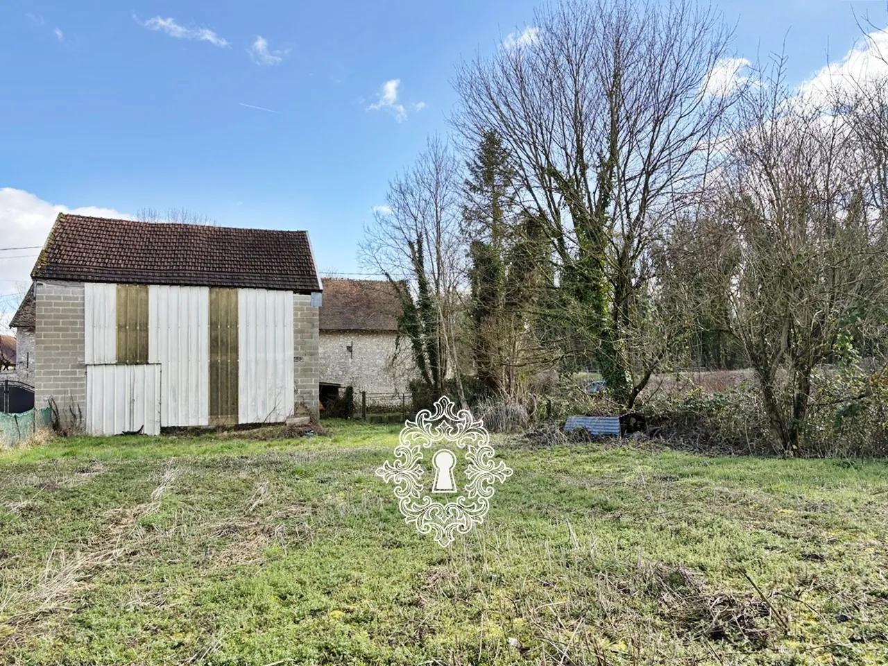 Maison à vendre dans la région de Bray-sur-Seine avec grand jardin et potentiel d'aménagement