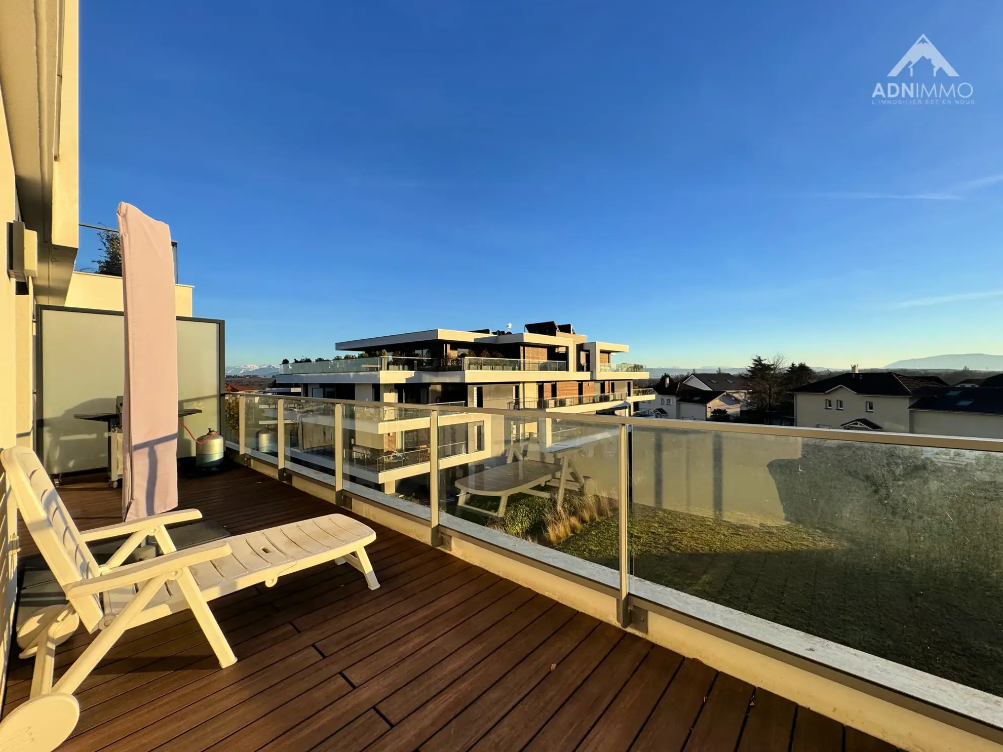 Bel appartement T2 de 44 m² à Thoiry avec terrasse et parking souterrain