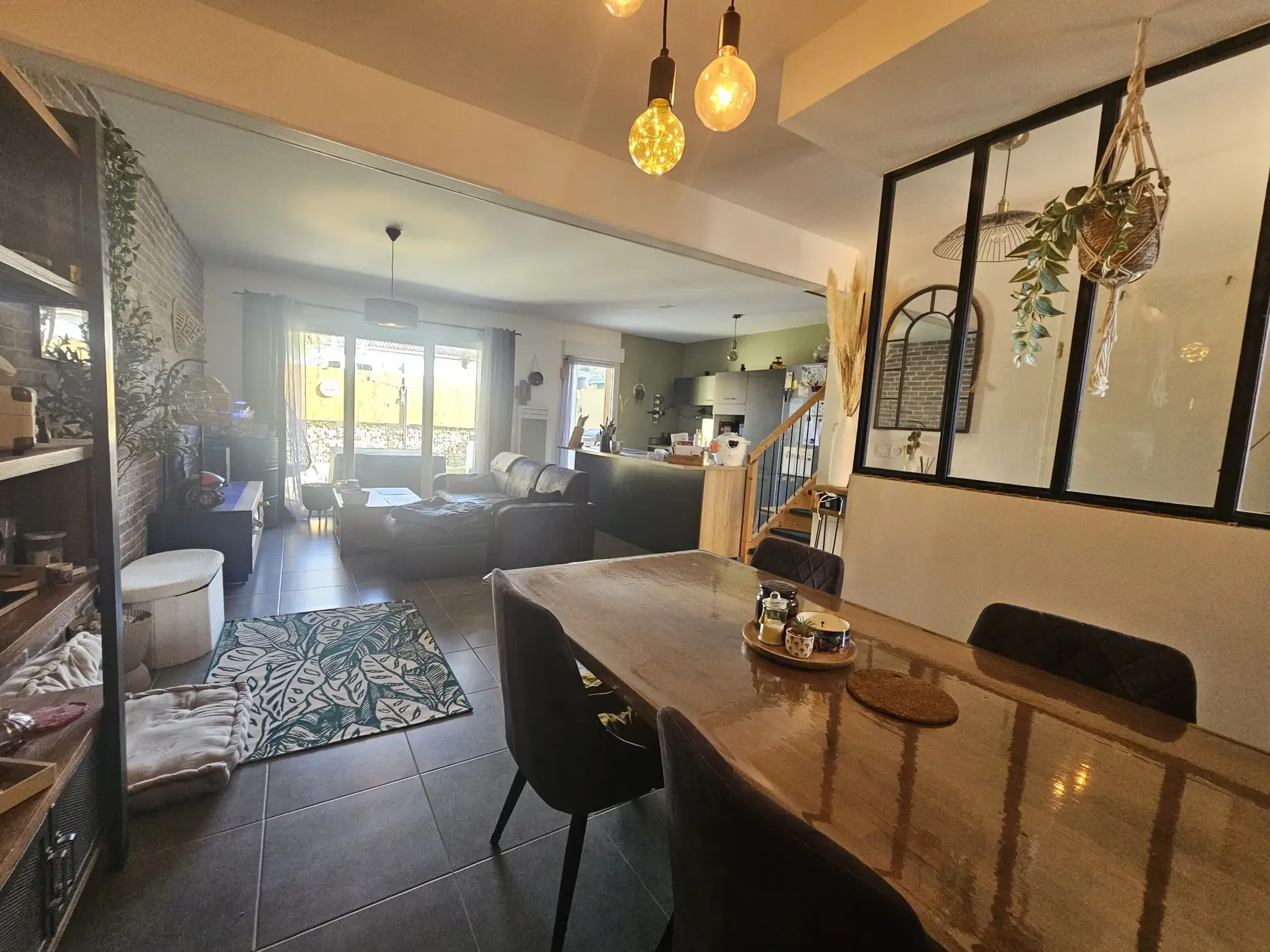 Villa récente à Lunel-Viel avec 3 chambres, terrasse, garage – 2020 