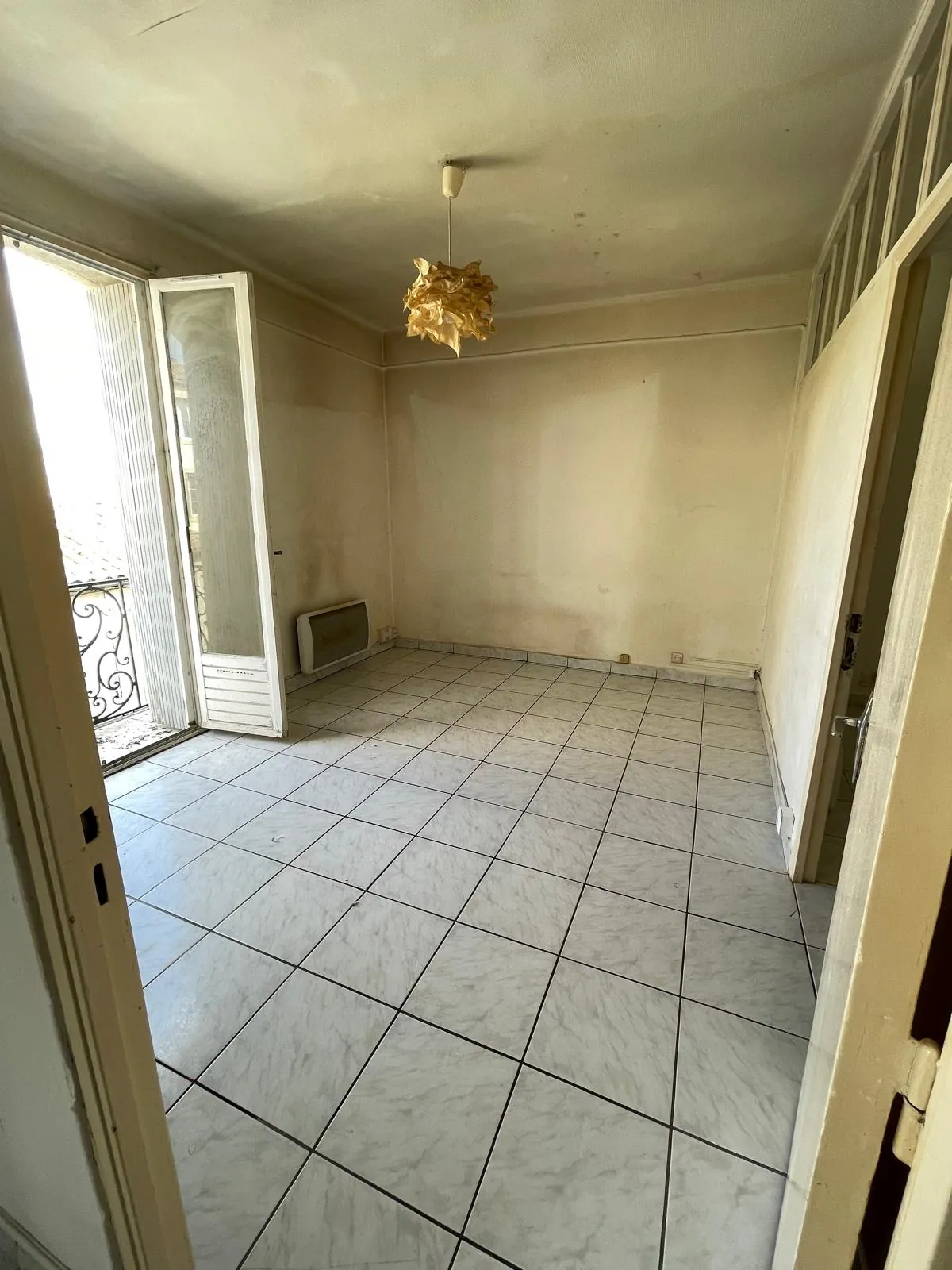 Appartement F2 à Montpellier de 39m² avec balcons, dernier étage, proximité Rondelet