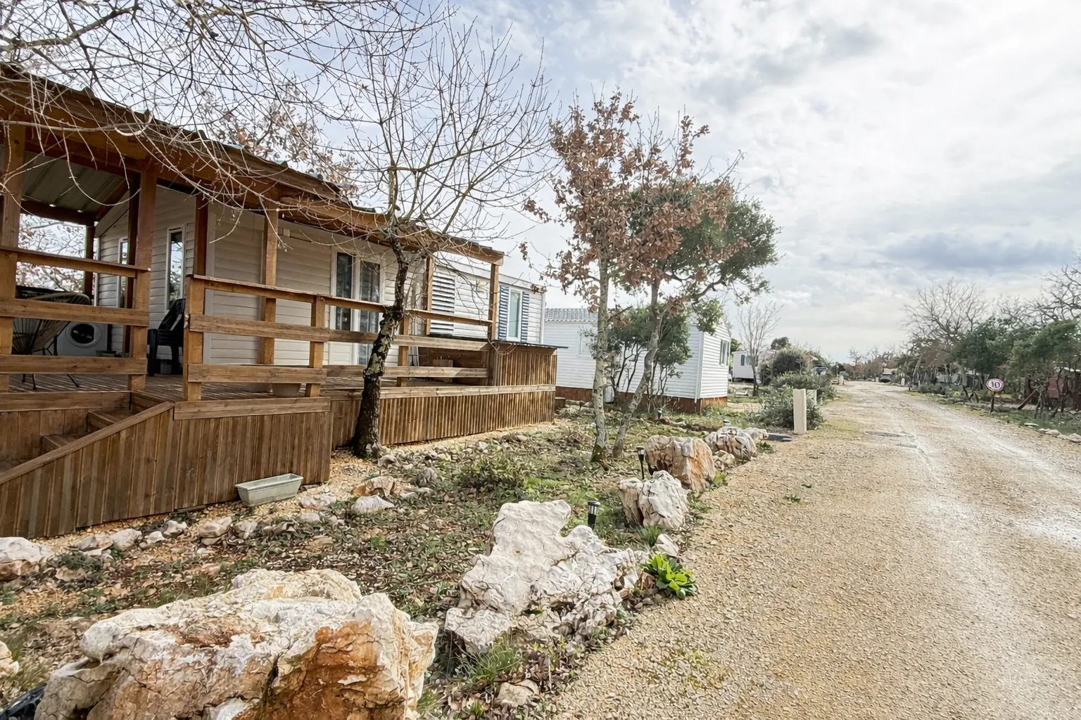 Mobil-home de 32 m² avec terrasse à Mejannes-le-Clap dans le Gard