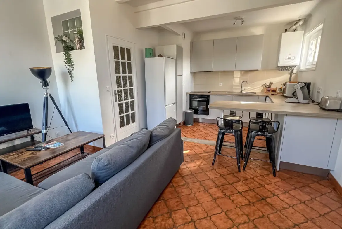 Appartement T3 rénové avec dernier étage à Bayonne Saint-Esprit 