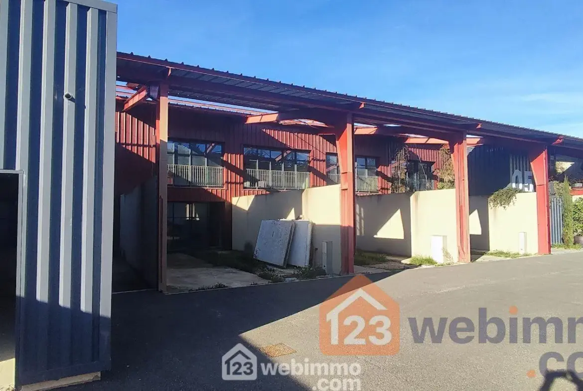 Loft de 110 m² à aménager à Charleval, idéal résidence ou investissement 