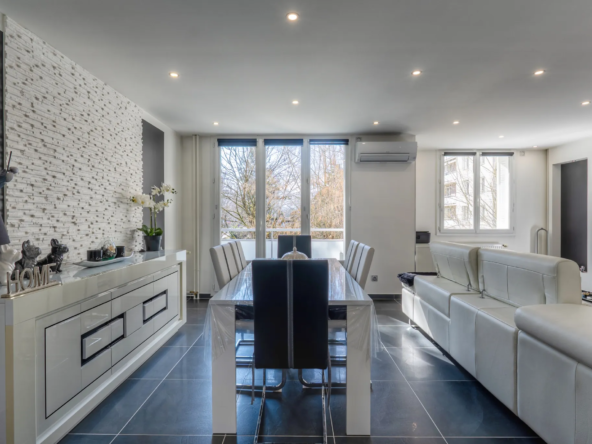 Appartement T3 rénové avec balcon à Saint-Martin-d’Hères - Opportunité à saisir