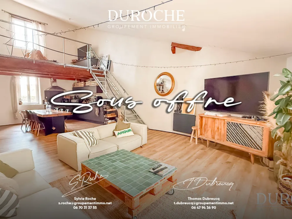 Maison de village rénovée de 101 m² avec mezzanine, garage et cour privée à Roquemaure