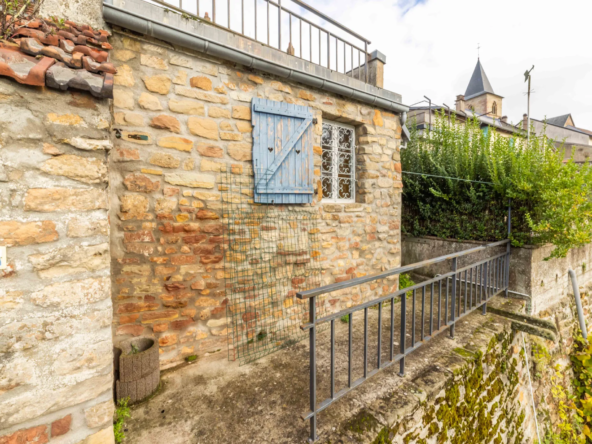 Maison en pierre avec terrasse panoramique à Hombourg-Haut